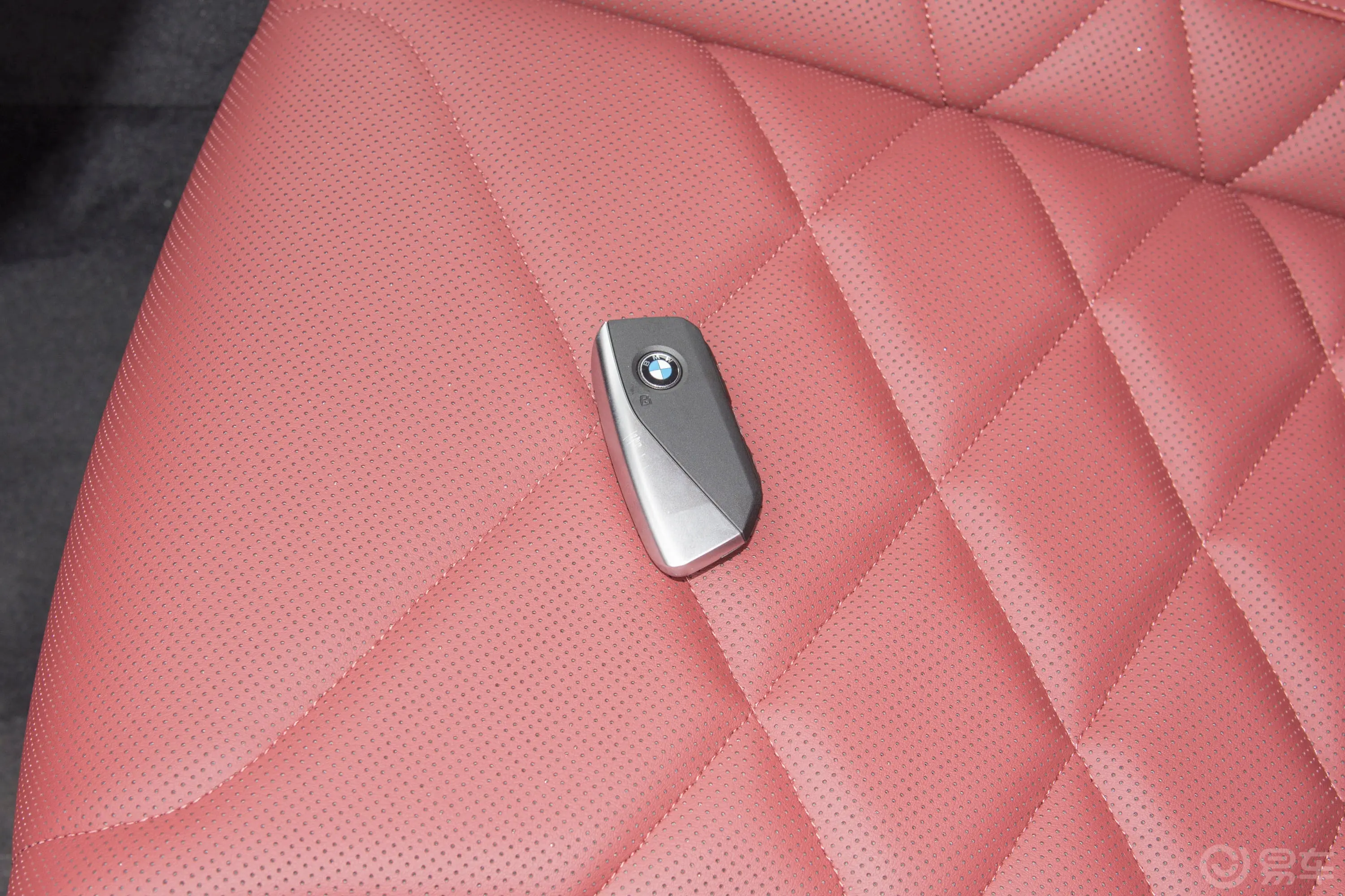 宝马X5xDrive30Li M运动套装钥匙正面