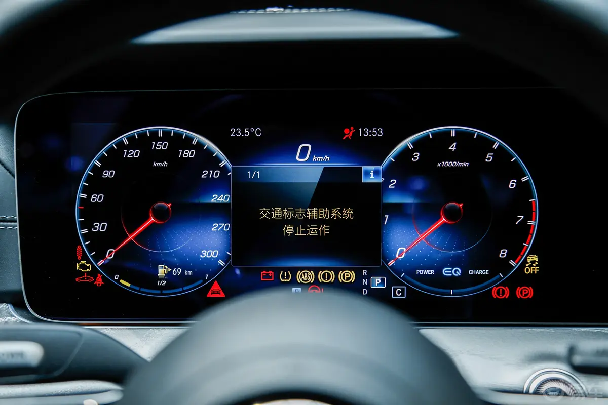 奔驰GT AMGAMG GT 53 4MATIC+ 四门跑车主驾驶位