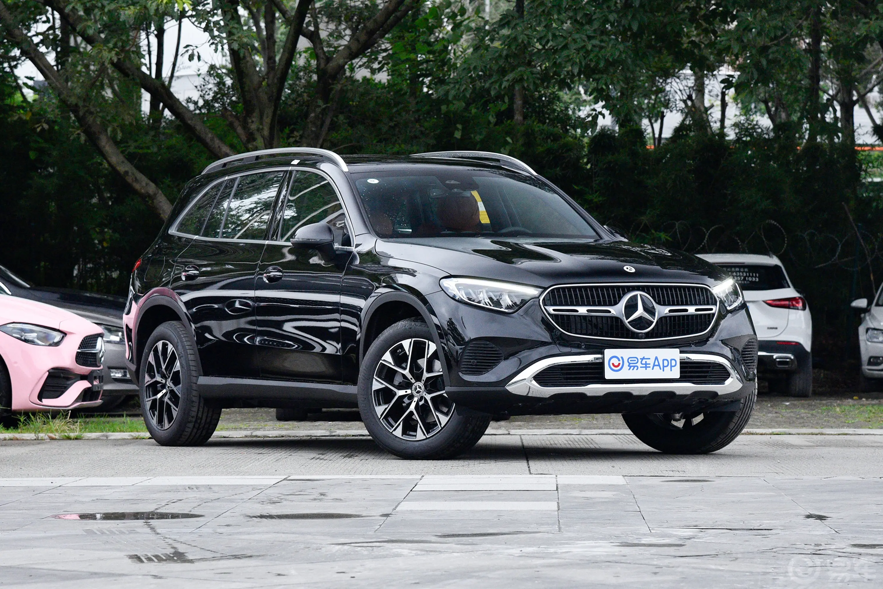 奔驰GLC改款 GLC 260 L 4MATIC 动感型 5座前轮毂造型