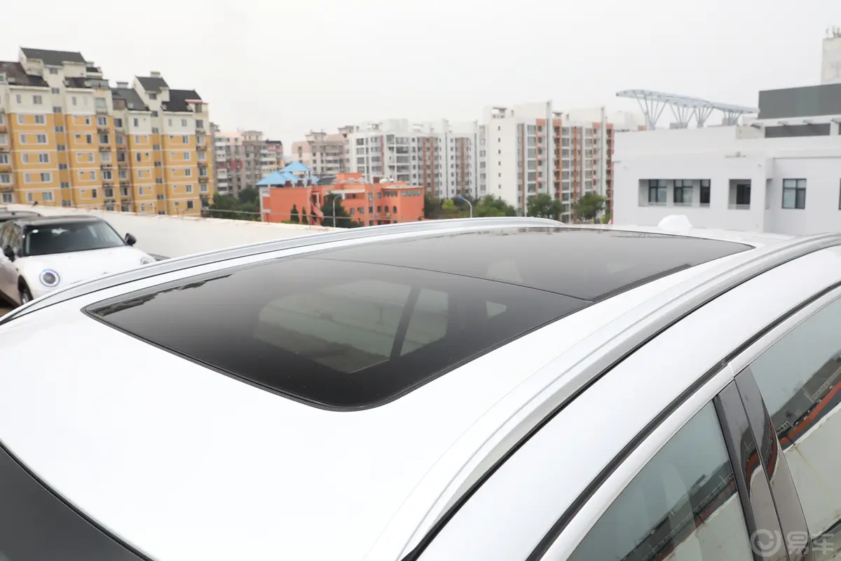 宝马X5xDrive30Li 尊享型M运动套装天窗