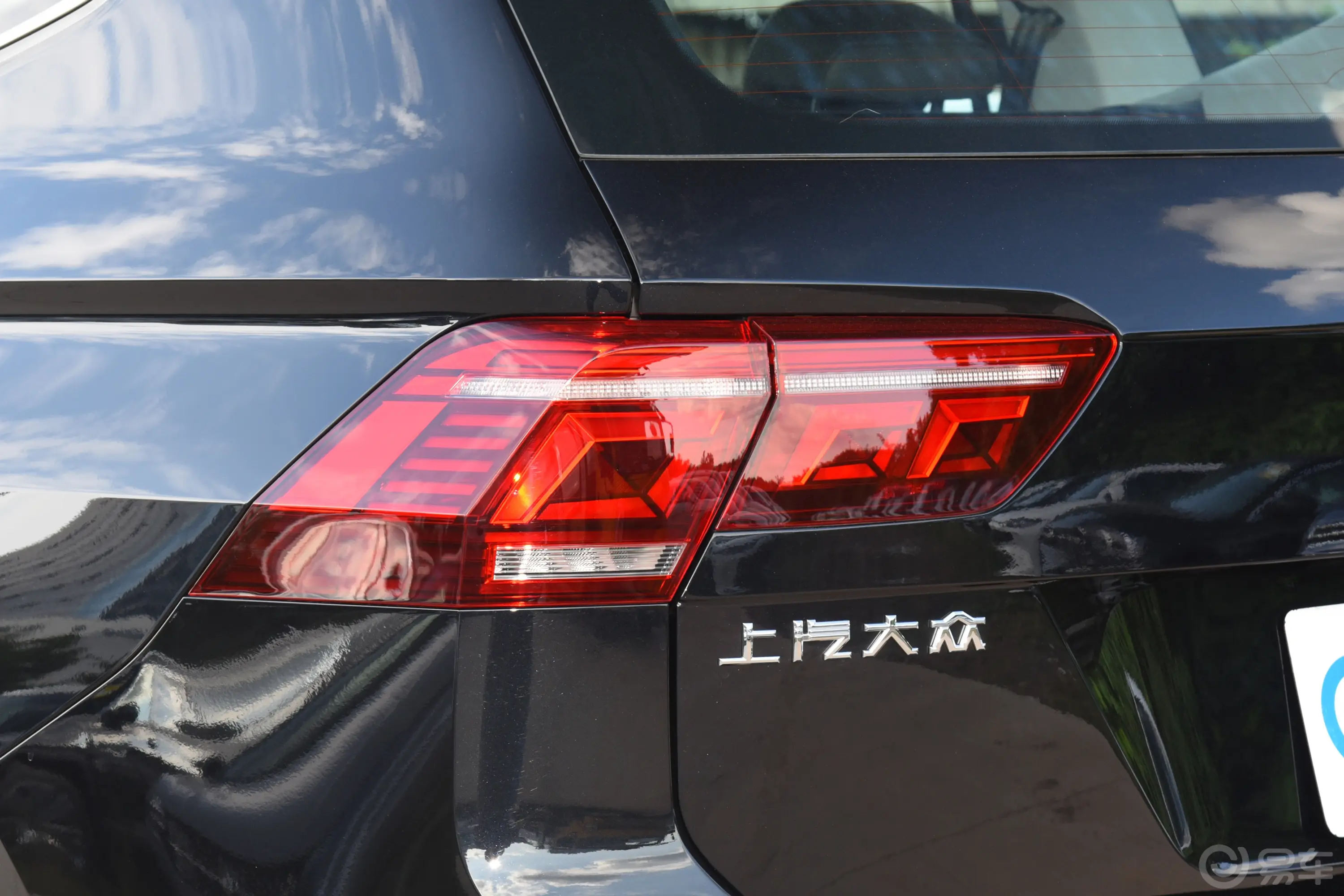 途观L330TSI 两驱R-Line越享版 5座外观