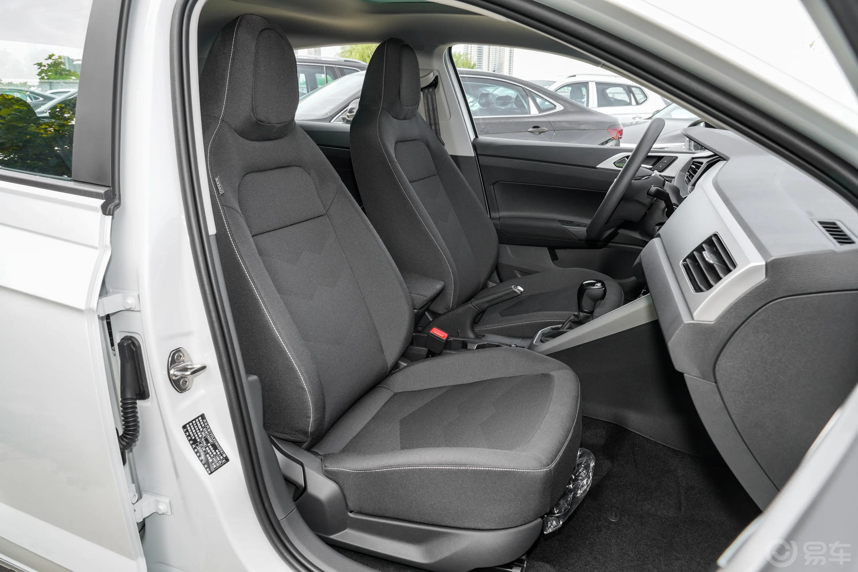 PoloPlus 1.5L 自动全景乐享版副驾驶座椅