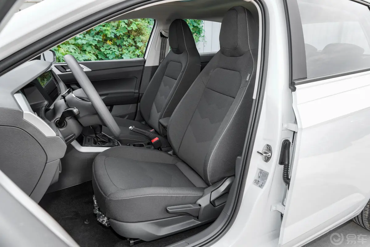 PoloPlus 1.5L 自动全景乐享版驾驶员座椅