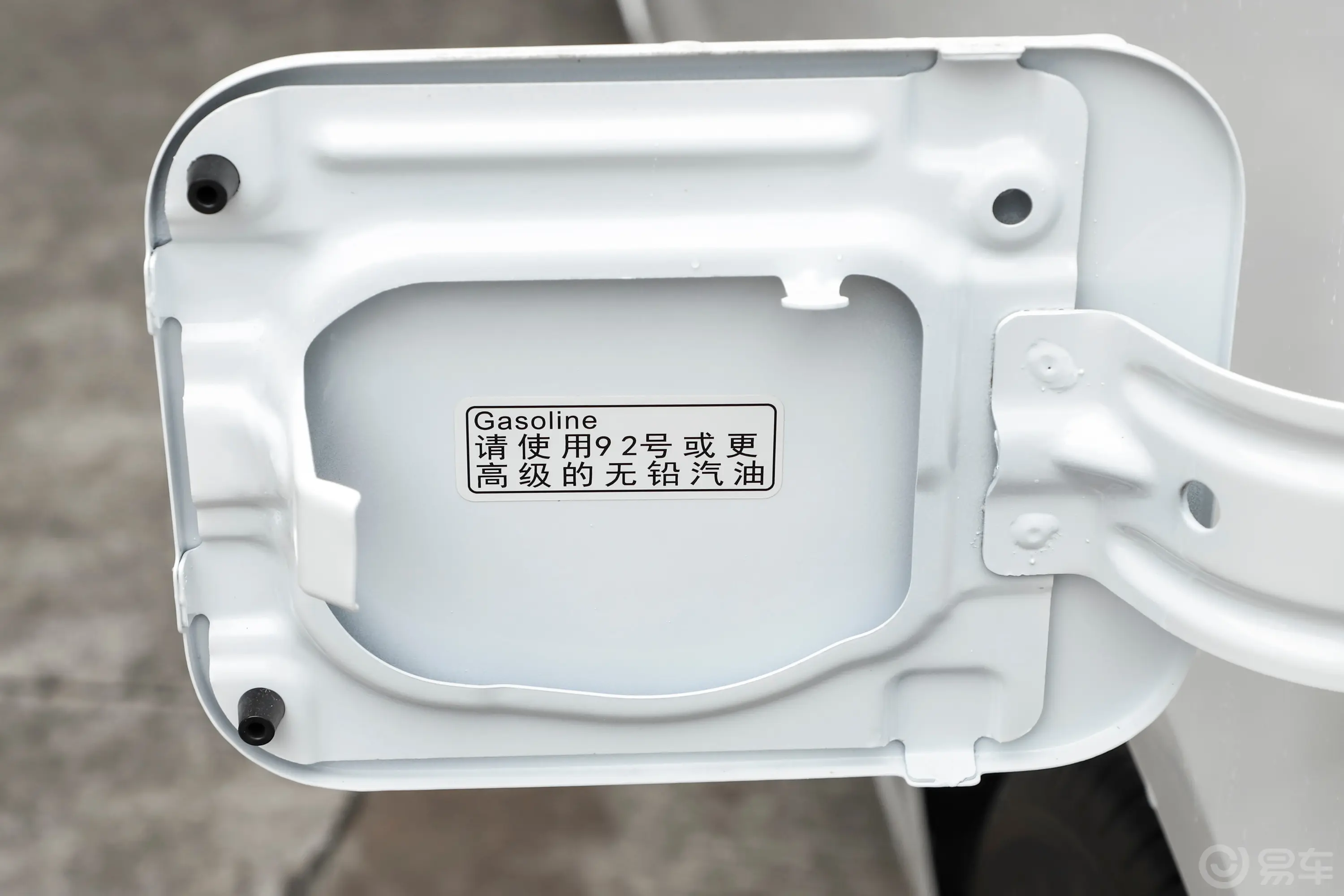 锐胜王牌M72.0L 手动长轴创享版 7座 CNG动力底盘