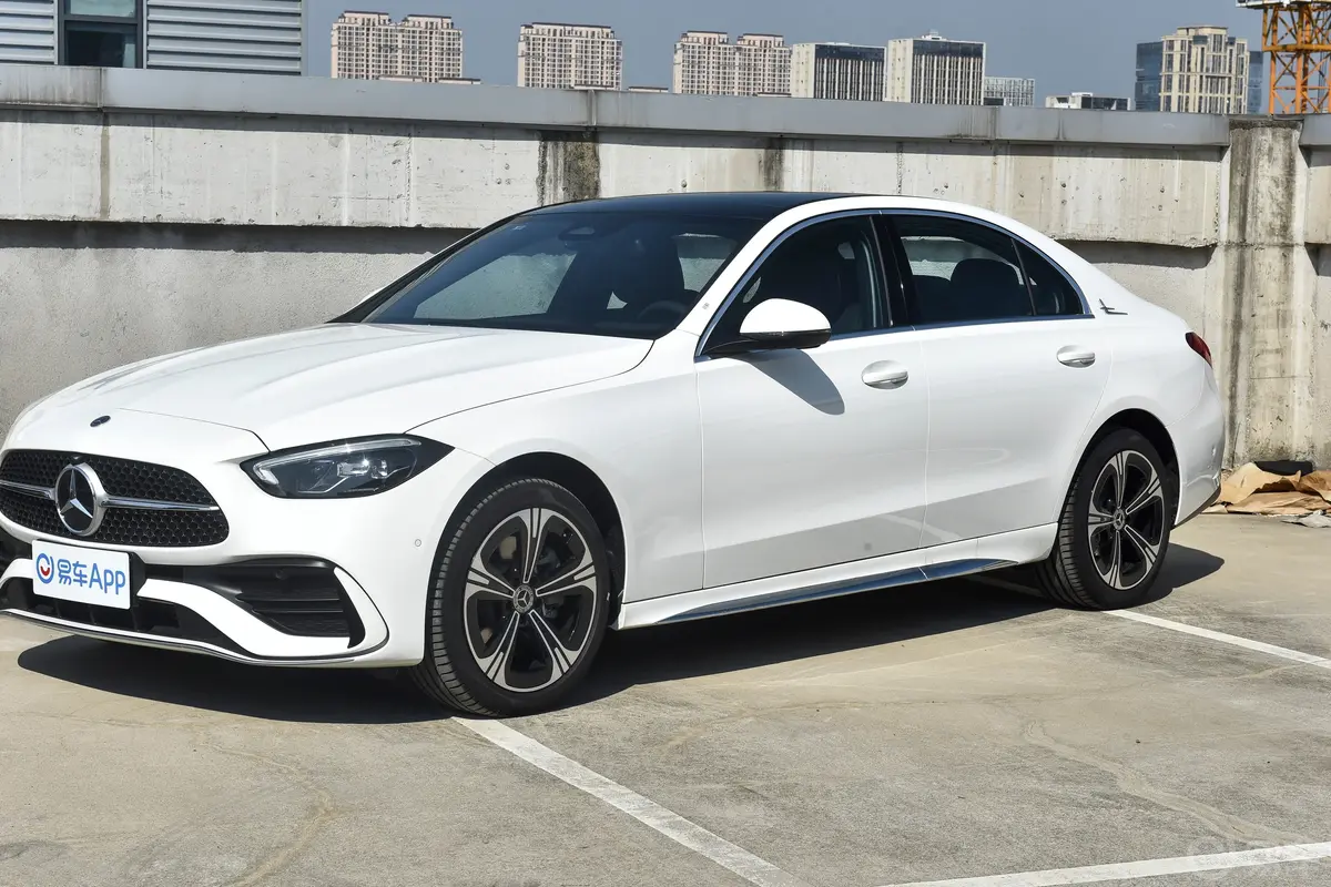 奔驰C级改款二 C 260 L 4MATIC 运动版外观细节