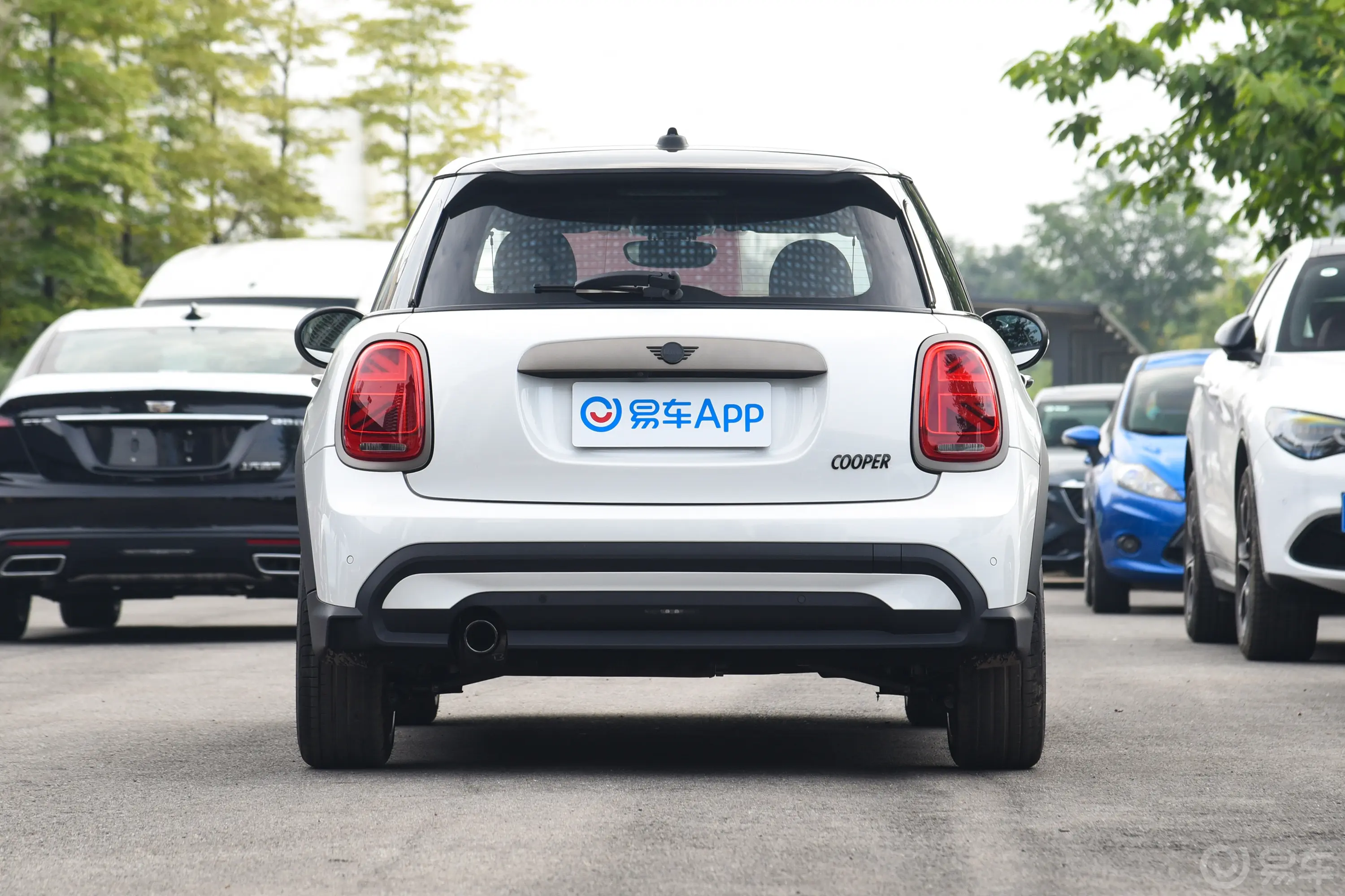 MINI1.5T COOPER 国王十字特别版 五门版正后水平