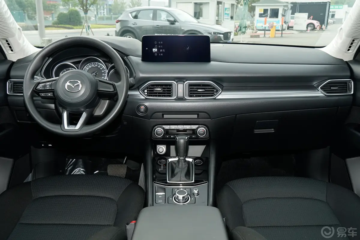 马自达CX-52.0L 两驱舒适型中控台整体