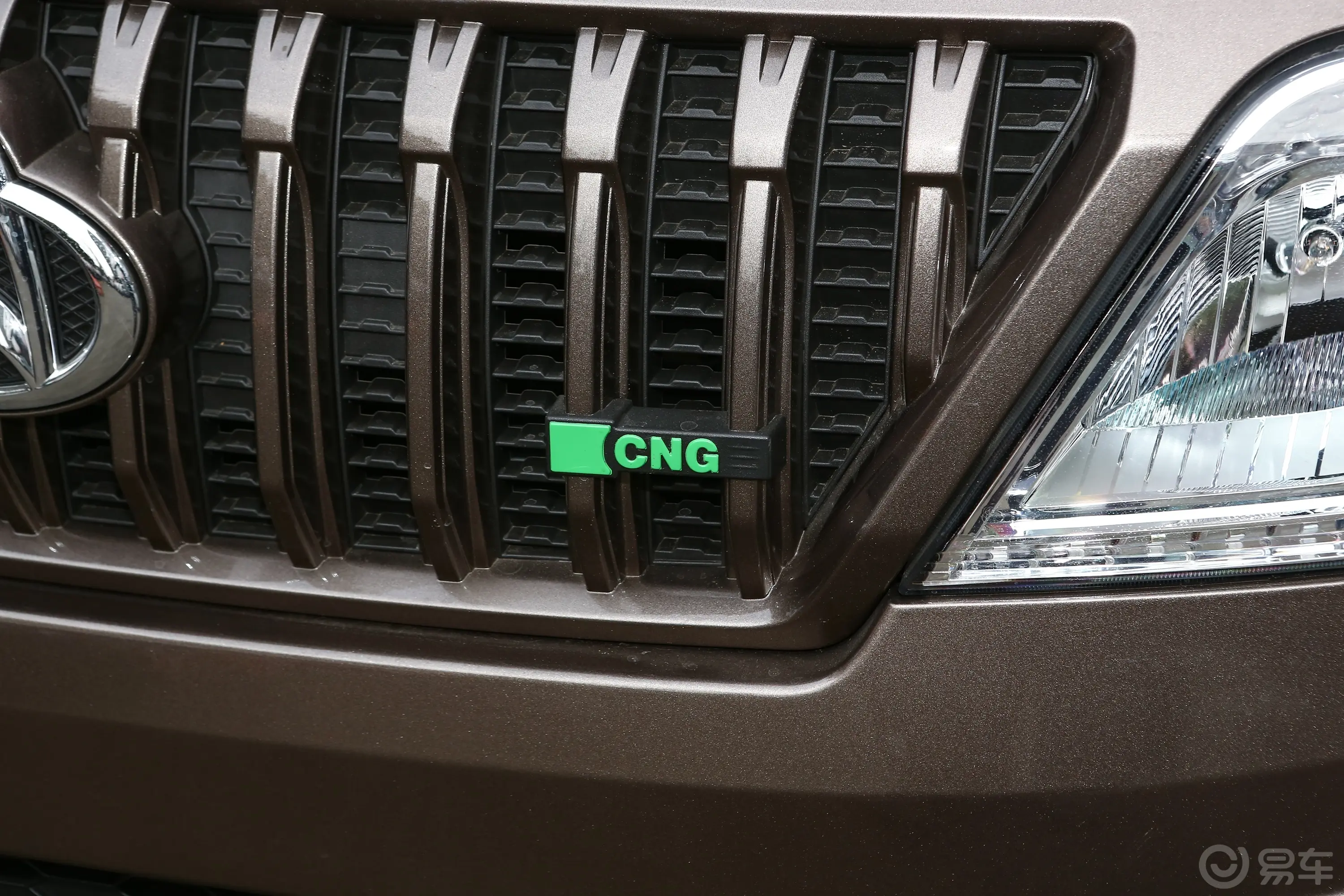 睿行M601.6L 客车舒适型 CNG外观细节