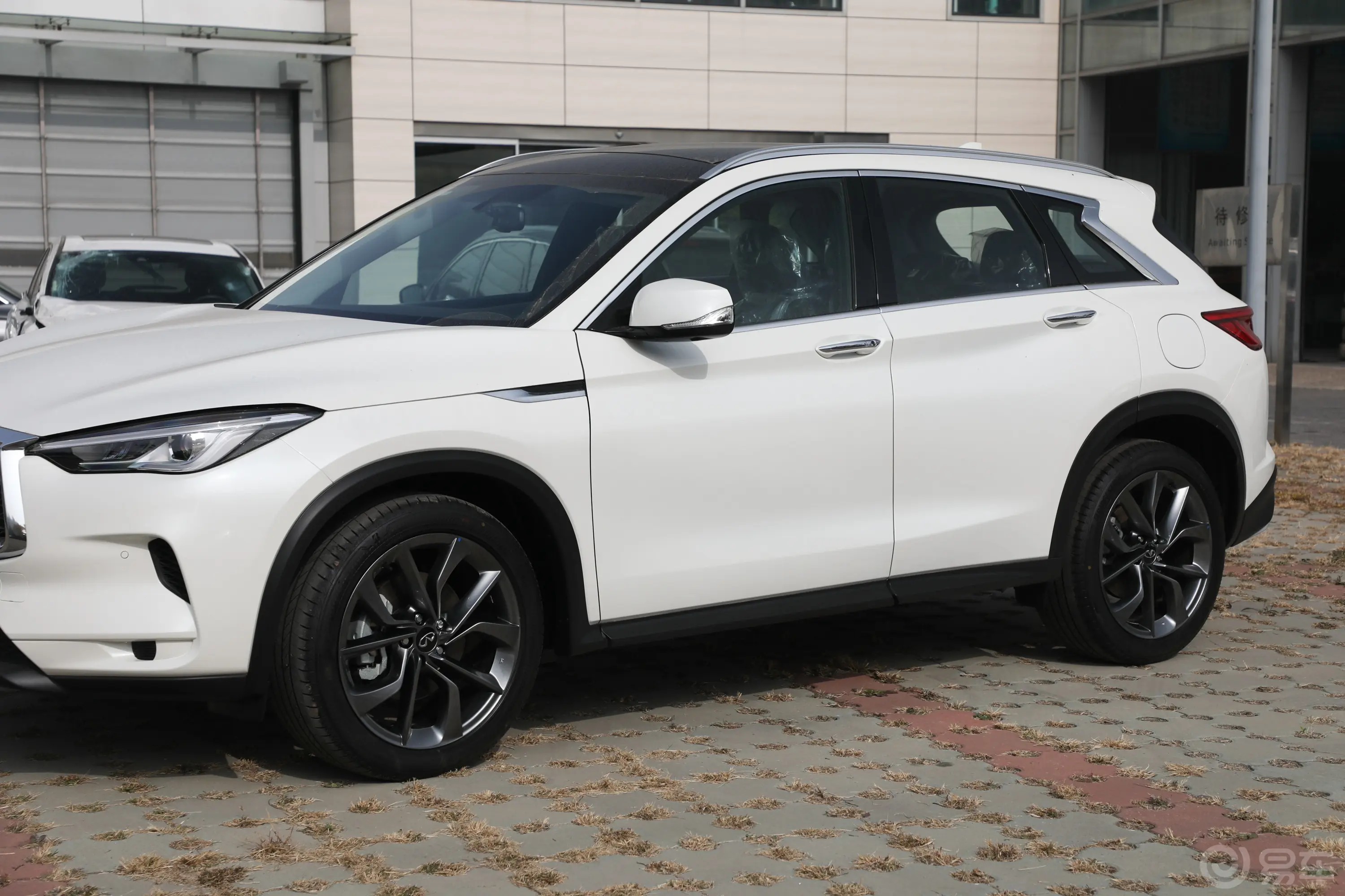 英菲尼迪QX502.0T 两驱领航版外观细节