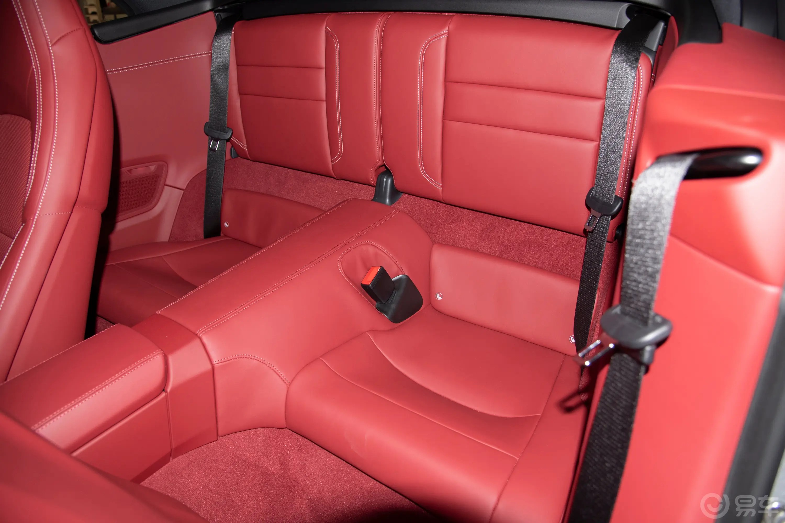 保时捷911Carrera 4 Cabriolet 3.0T后排座椅