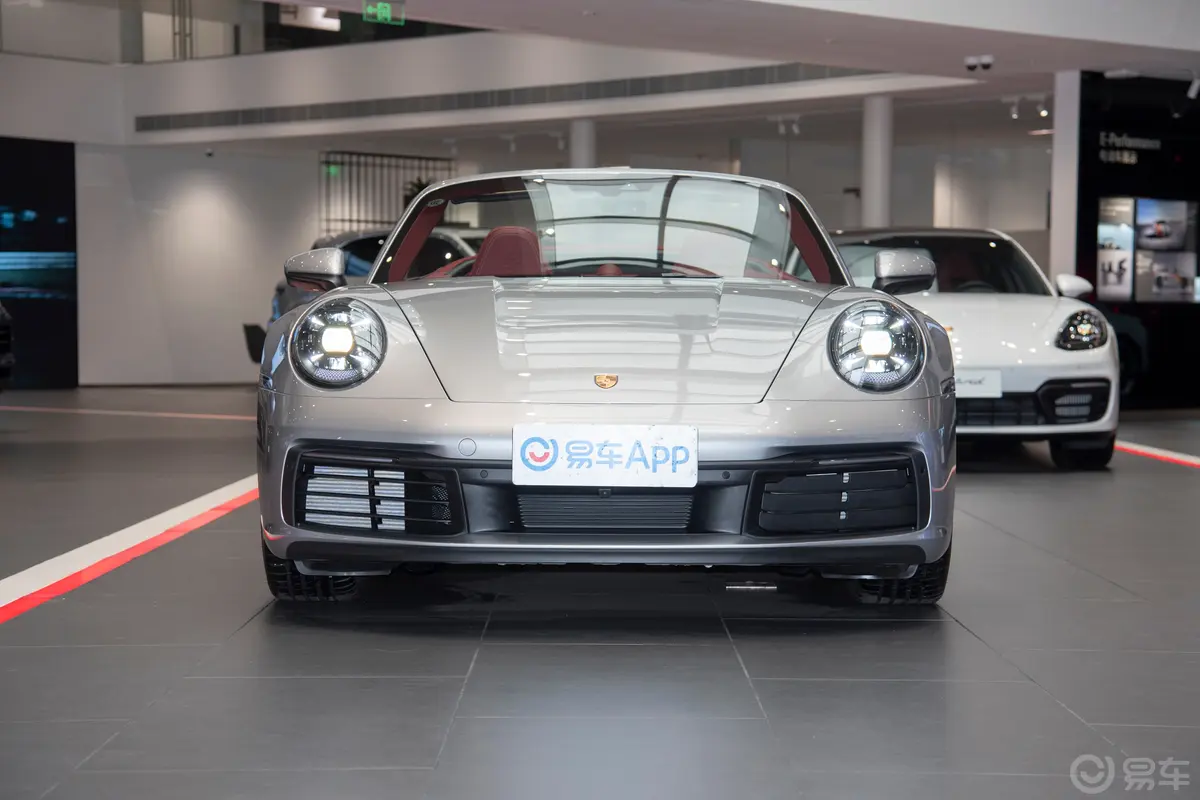 保时捷911Carrera 4 Cabriolet 3.0T敞篷状态