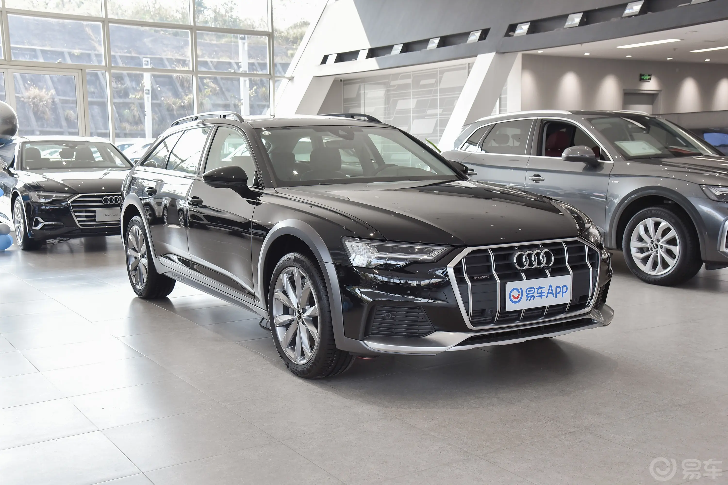 奥迪A6Allroad quattro 探索家 55 TFSI 尊享越野型车顶行李架