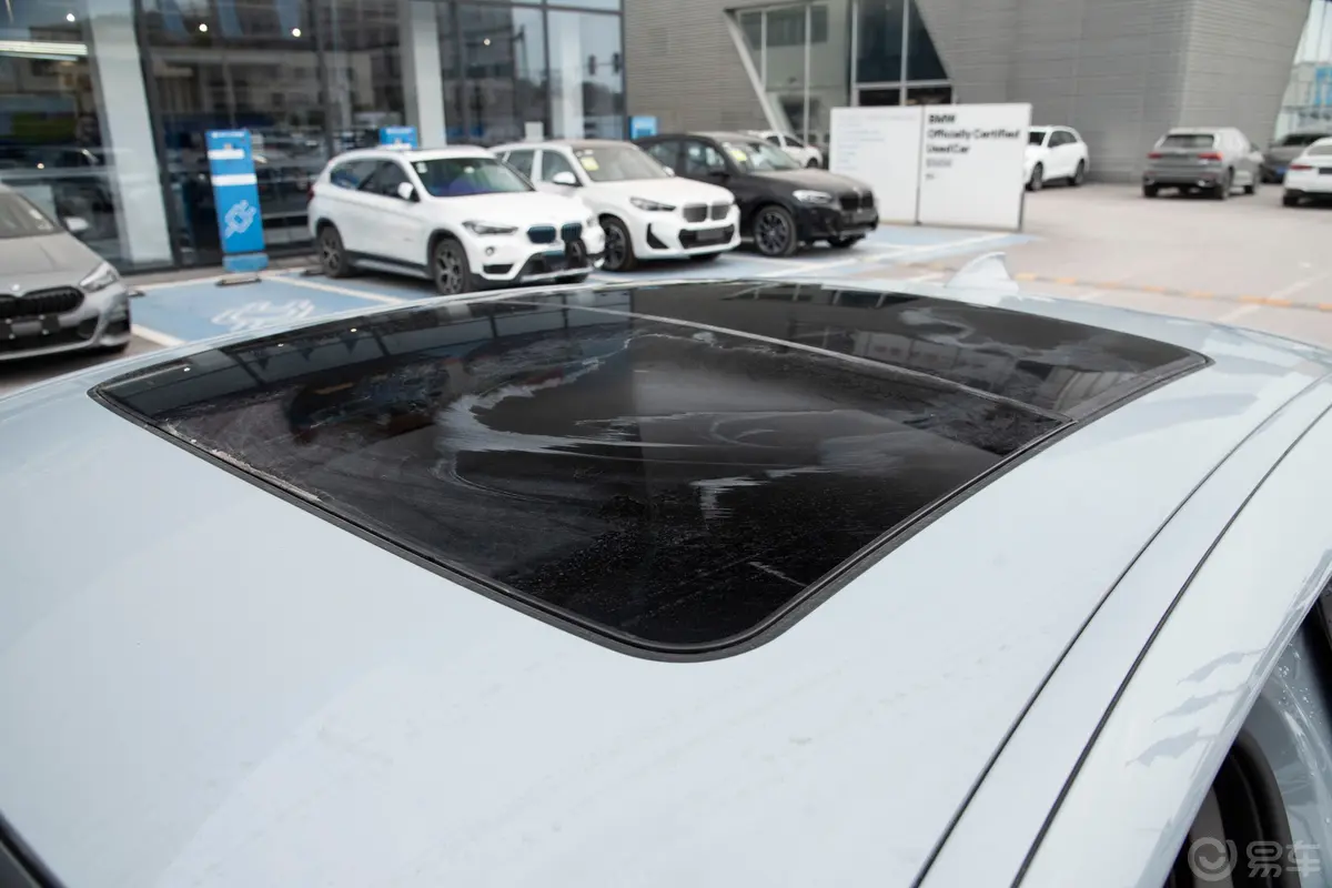 宝马X4xDrive30i M运动套装天窗