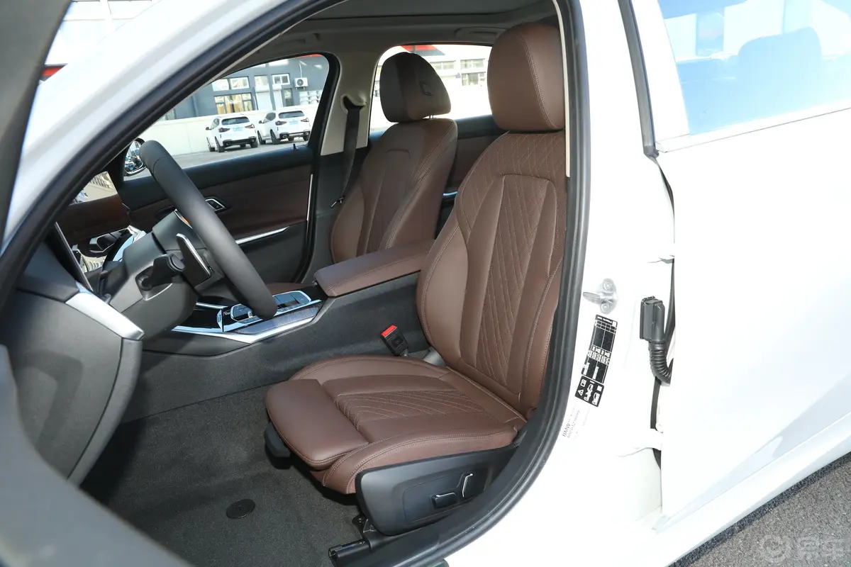 宝马3系325Li xDrive M运动套装驾驶员座椅