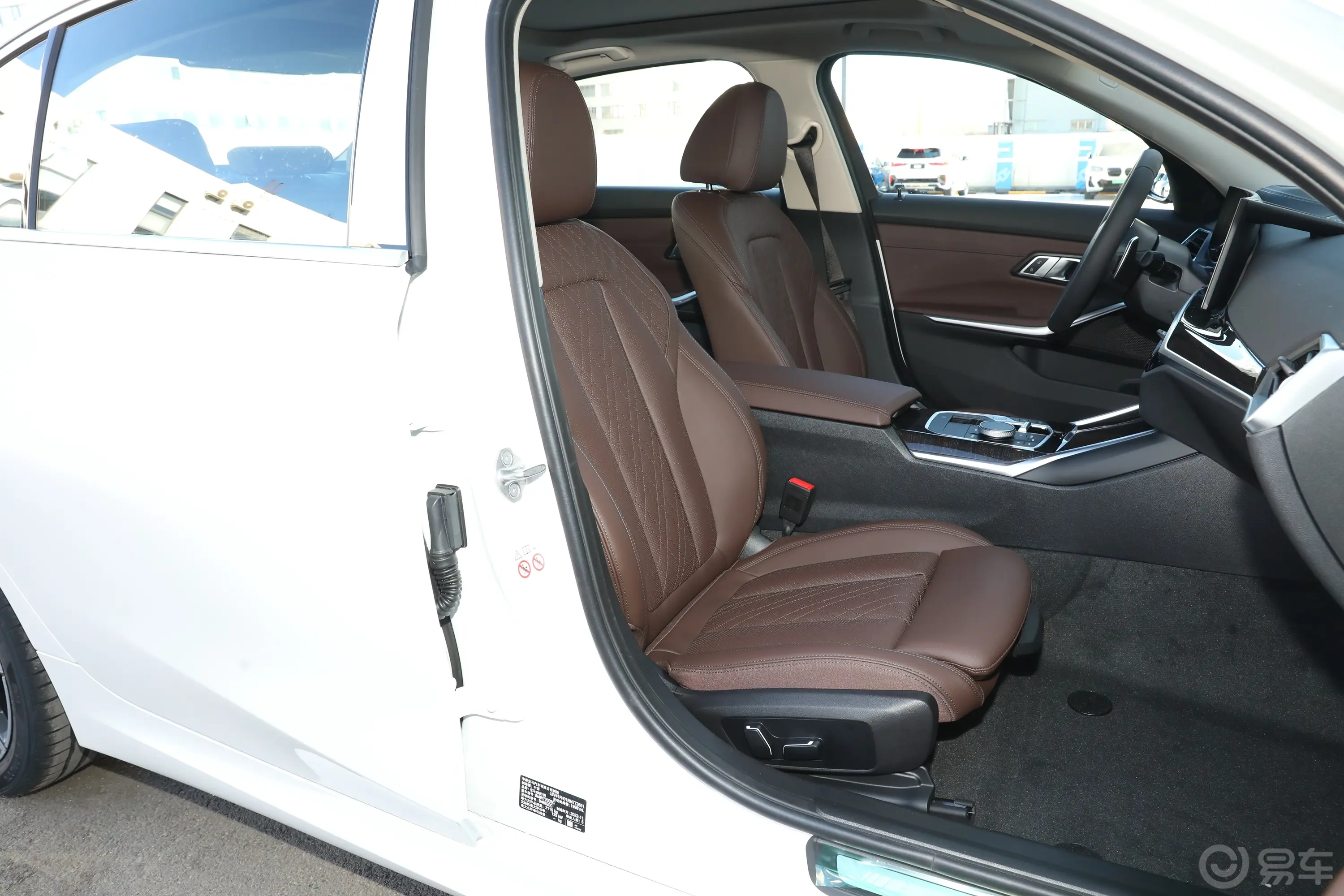 宝马3系325Li xDrive M运动套装副驾驶座椅