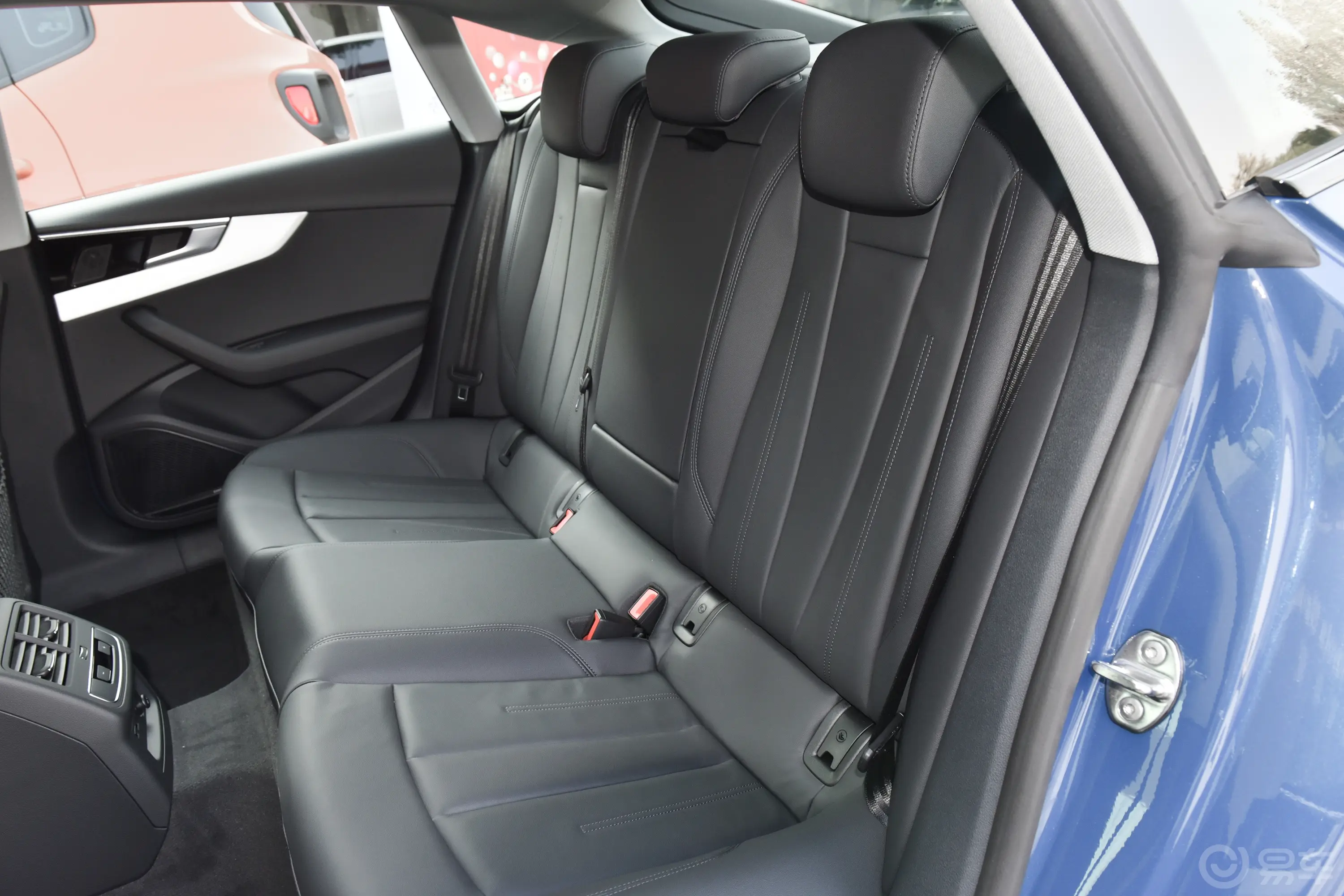 奥迪A5Sportback 40 TFSI quattro 豪华动感型后排座椅