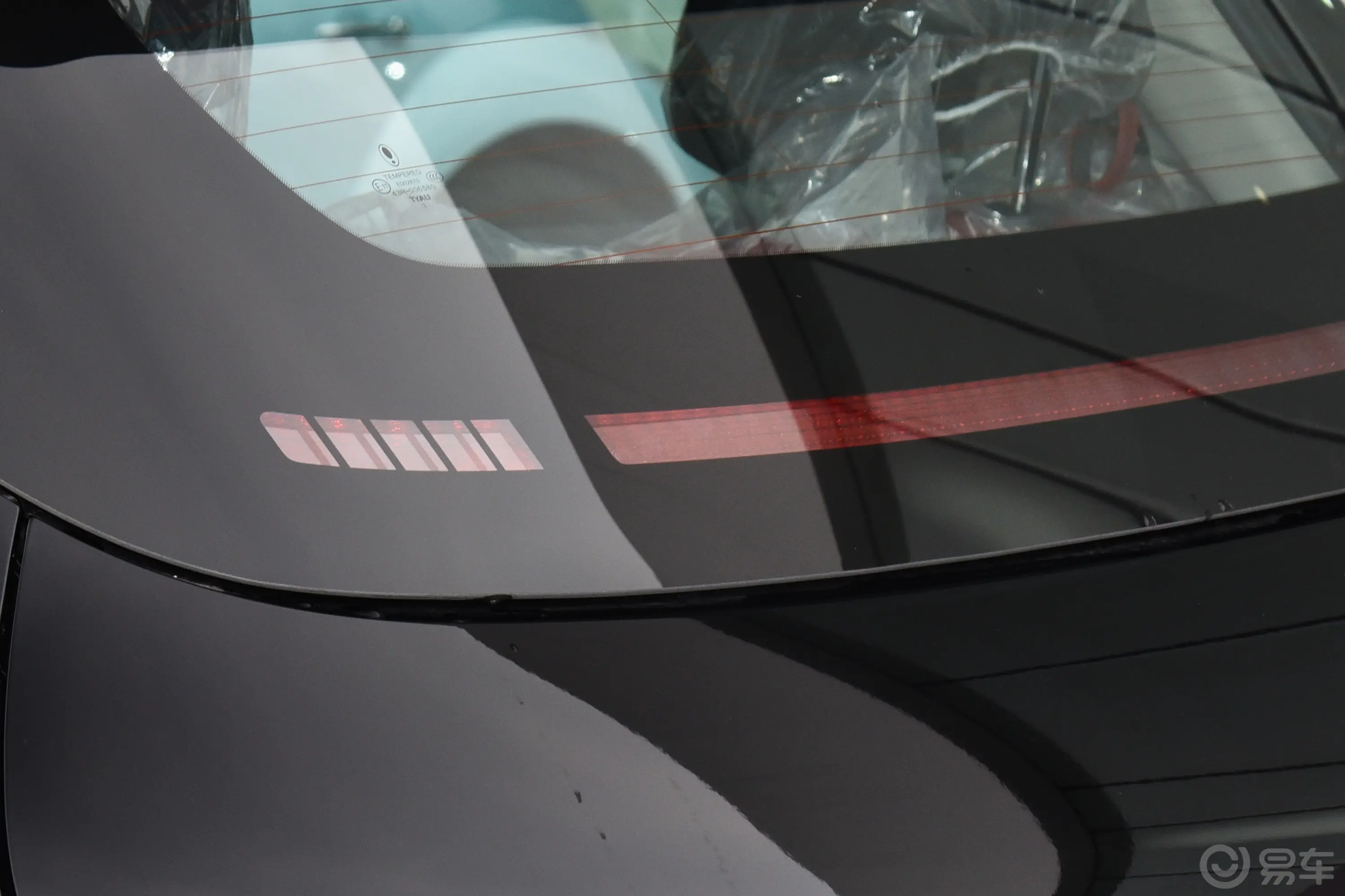欧拉好猫GT木兰版 401km 豪华型尾灯侧45度俯拍