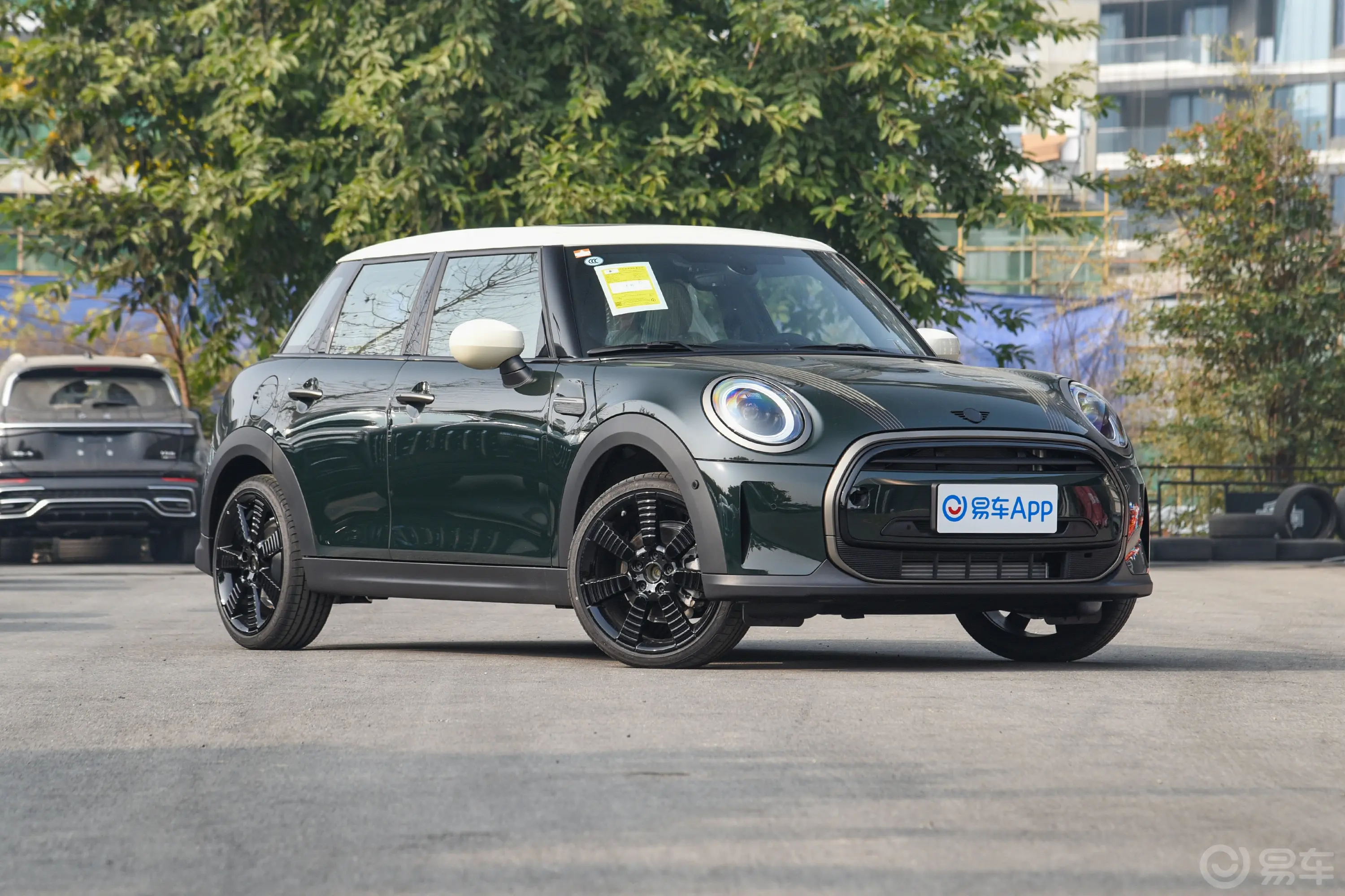 MINI1.5T COOPER 执迷版 五门版侧前45度车头向右水平