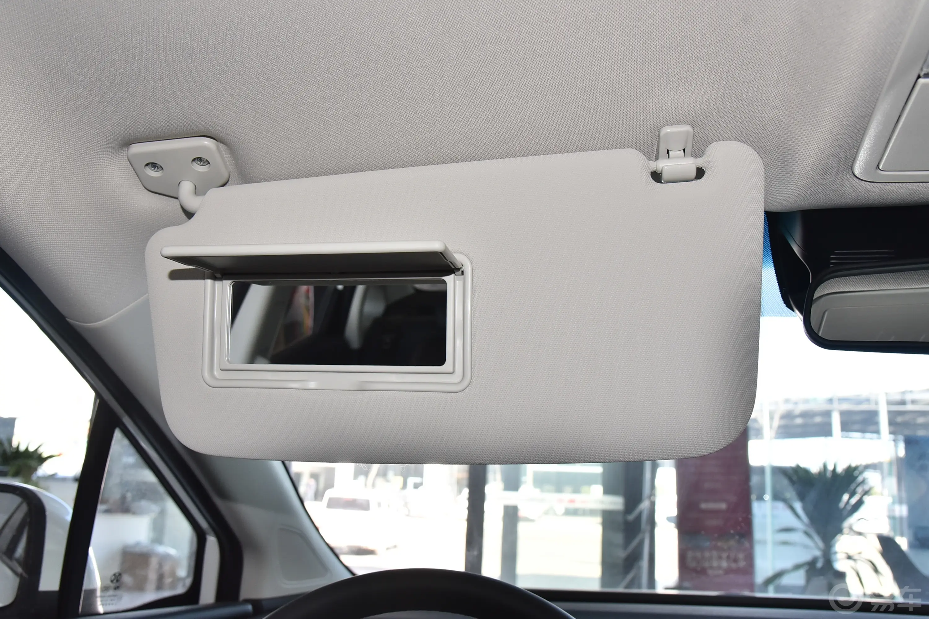 北京EU5 PLUSR500 标准出行版驾驶位遮阳板