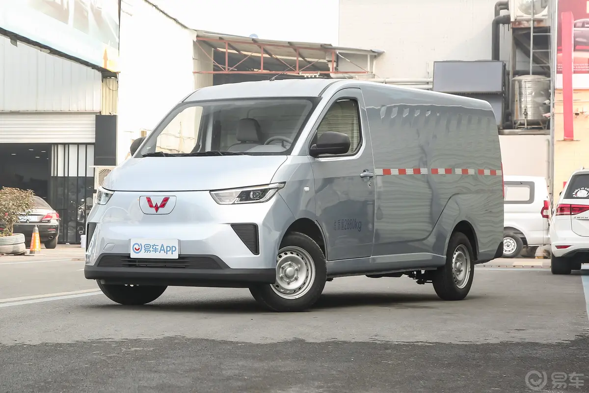 五菱扬光EV230km 实用型封窗版 2座侧前45度车头向左水平