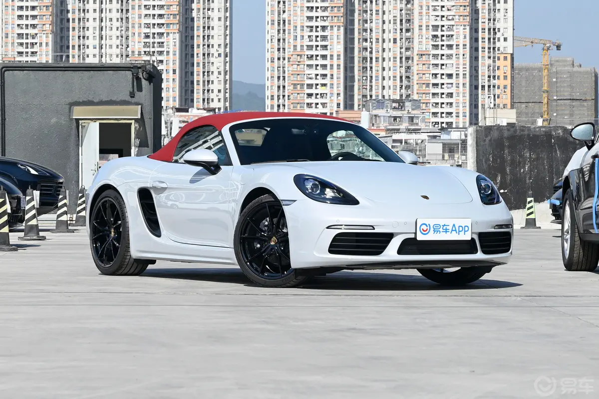 保时捷718Boxster Style Edition 2.0T侧前45度车头向右水平