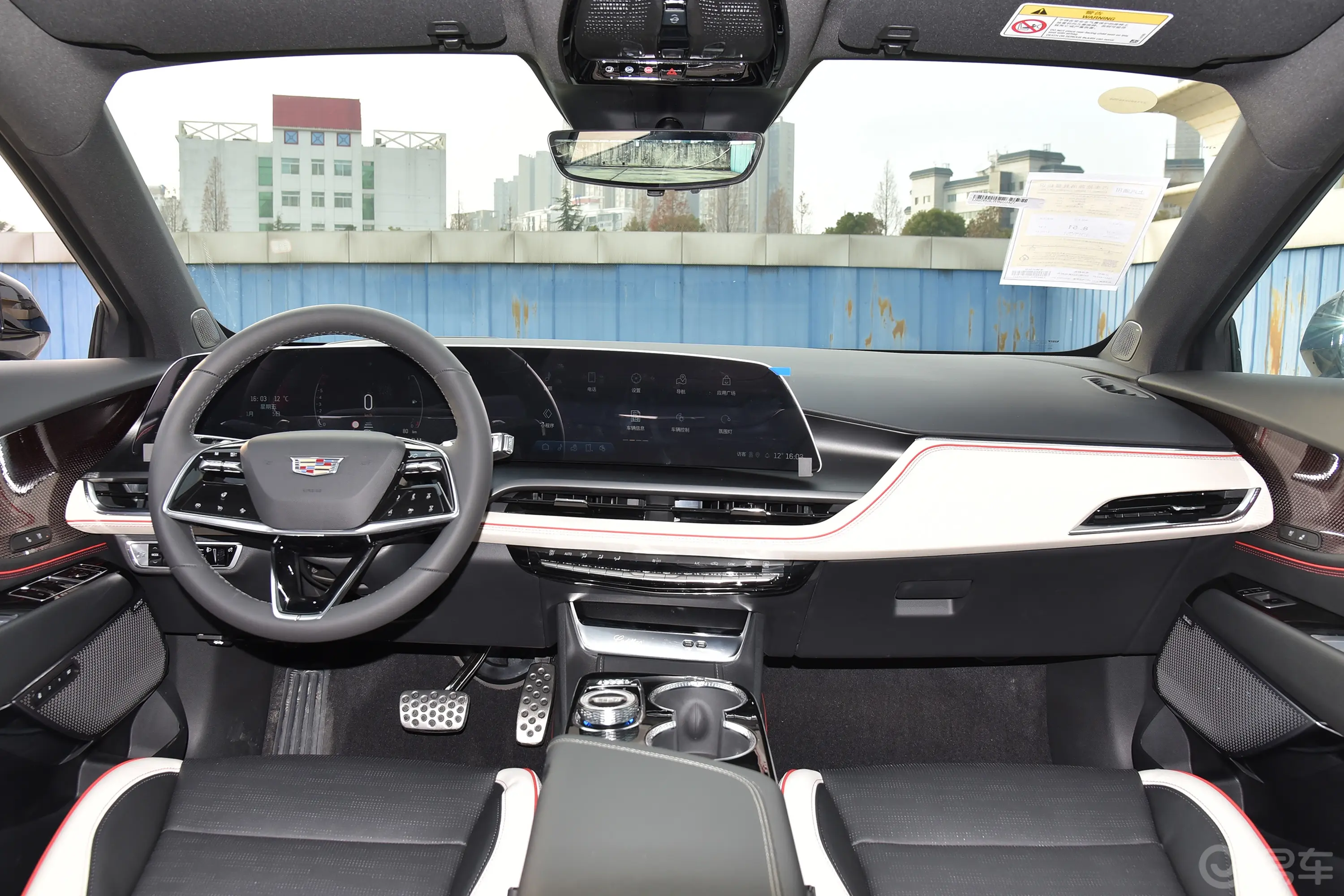 凯迪拉克GT428T 四驱铂金型内饰全景正拍