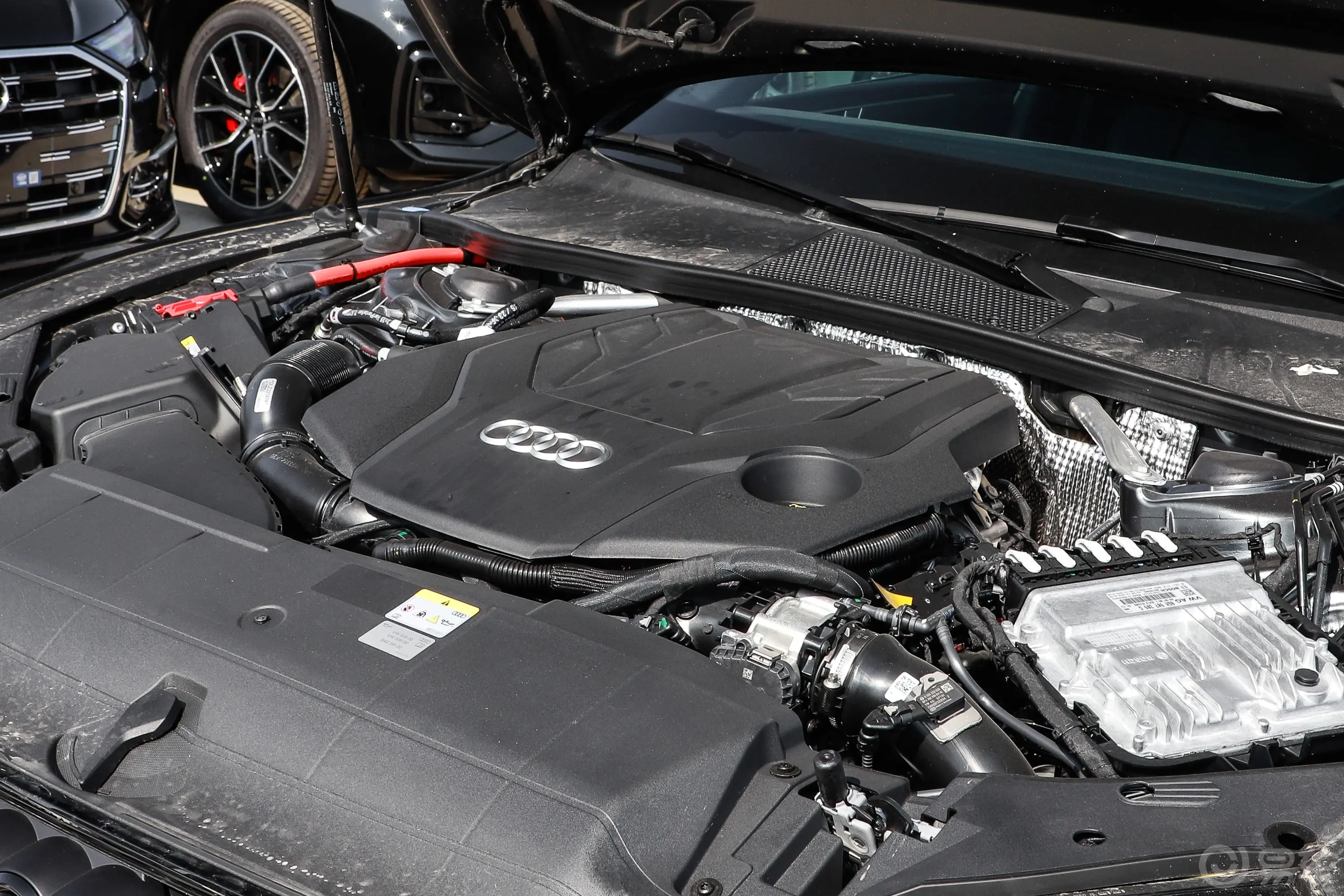 奥迪A755 TFSI quattro 尊享型动力底盘