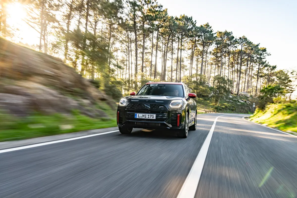 MINI JCW COUNTRYMAN