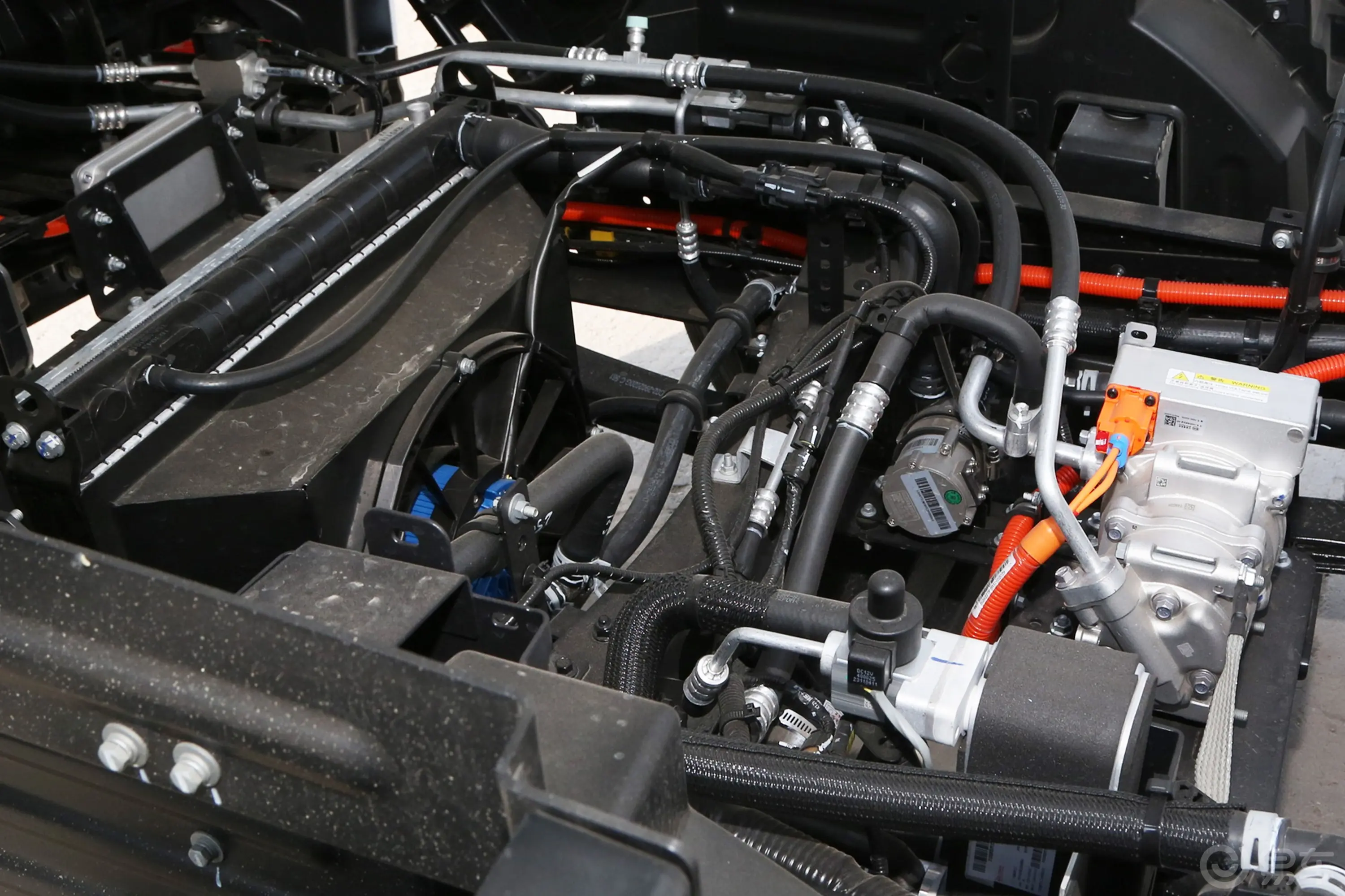 比亚迪T5EV 厢式车标准版发动机特写