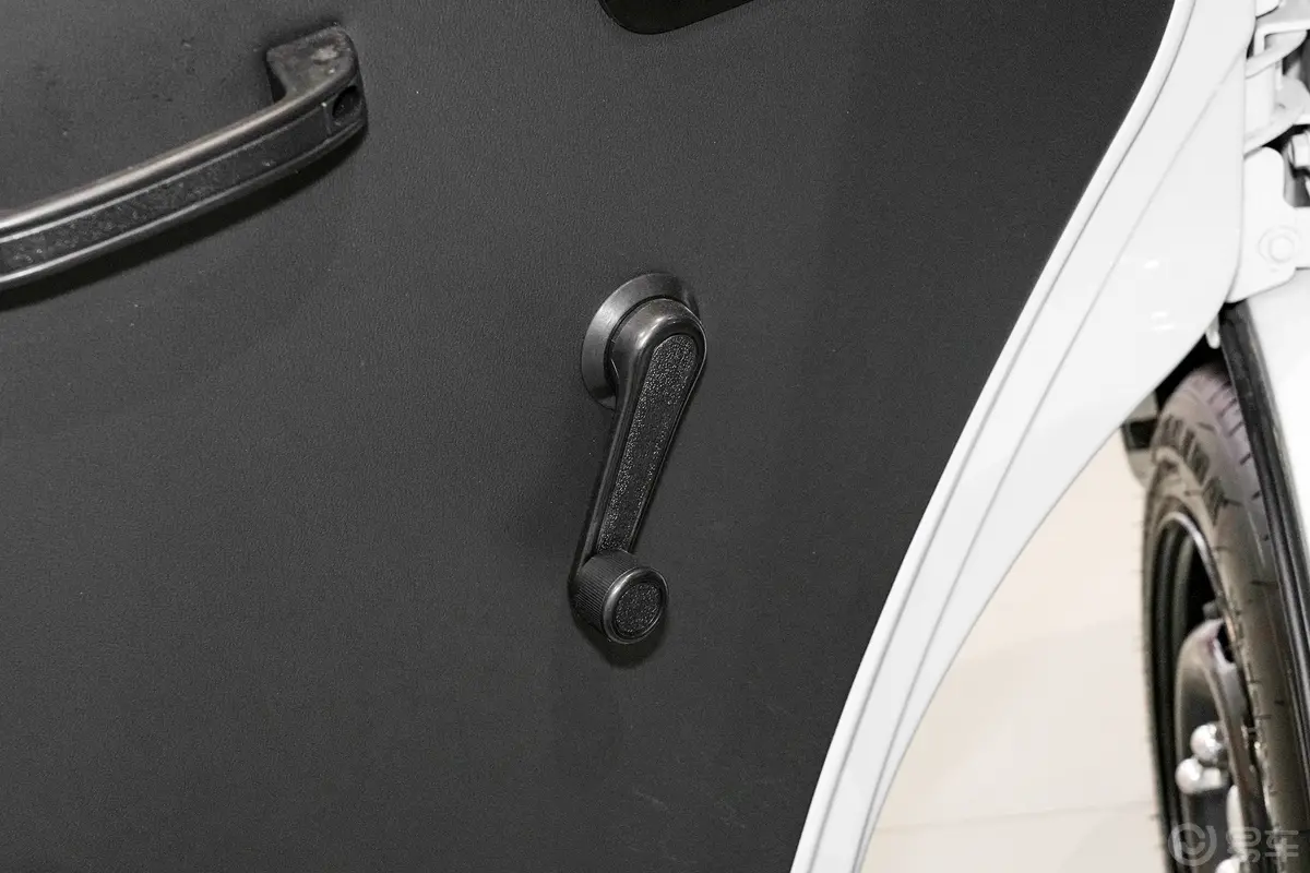 大力牛魔王D02120km 厢式舒适型车窗调节整体