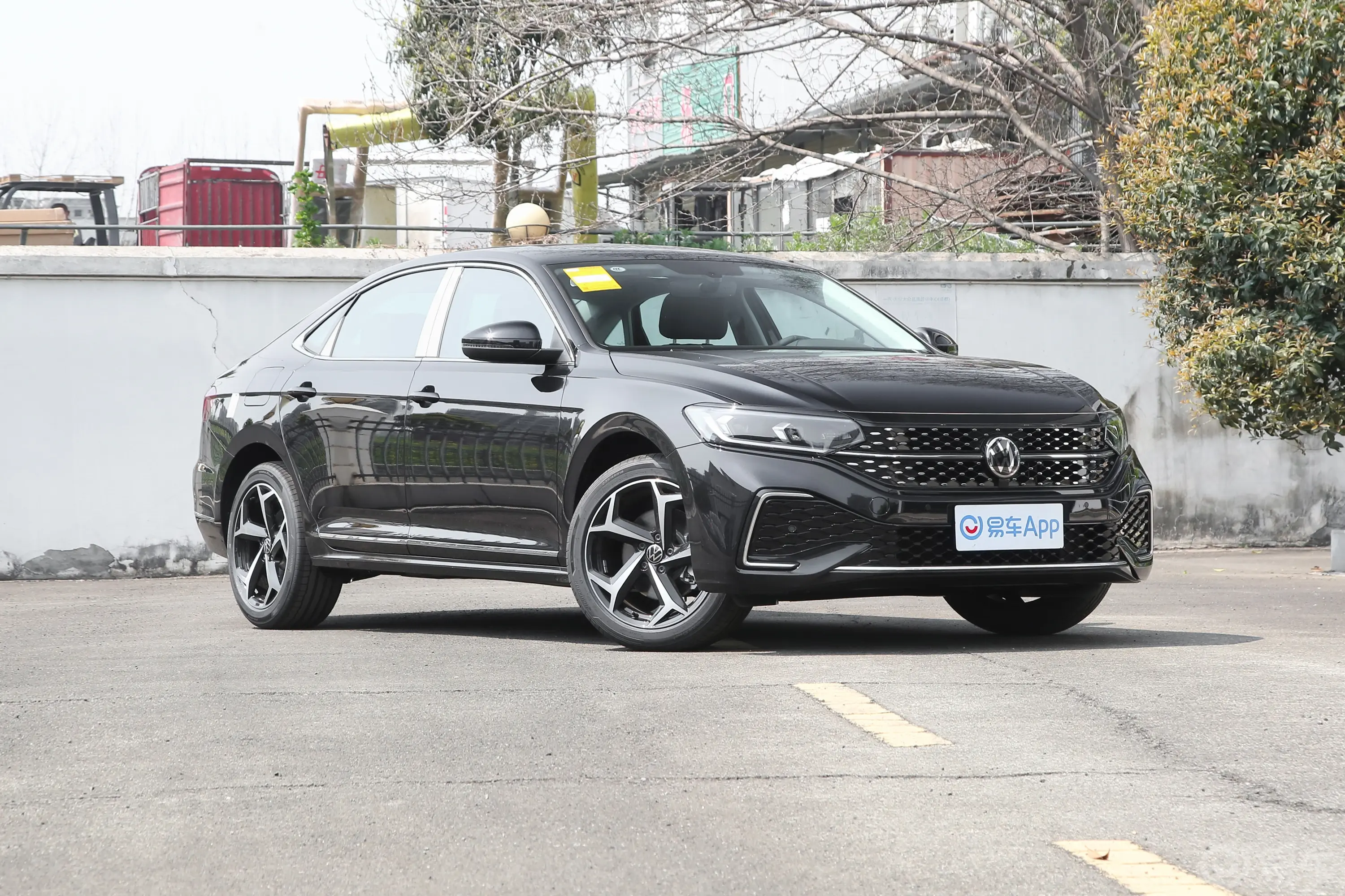 帕萨特出众款 380TSI 星空龙腾版前轮毂造型