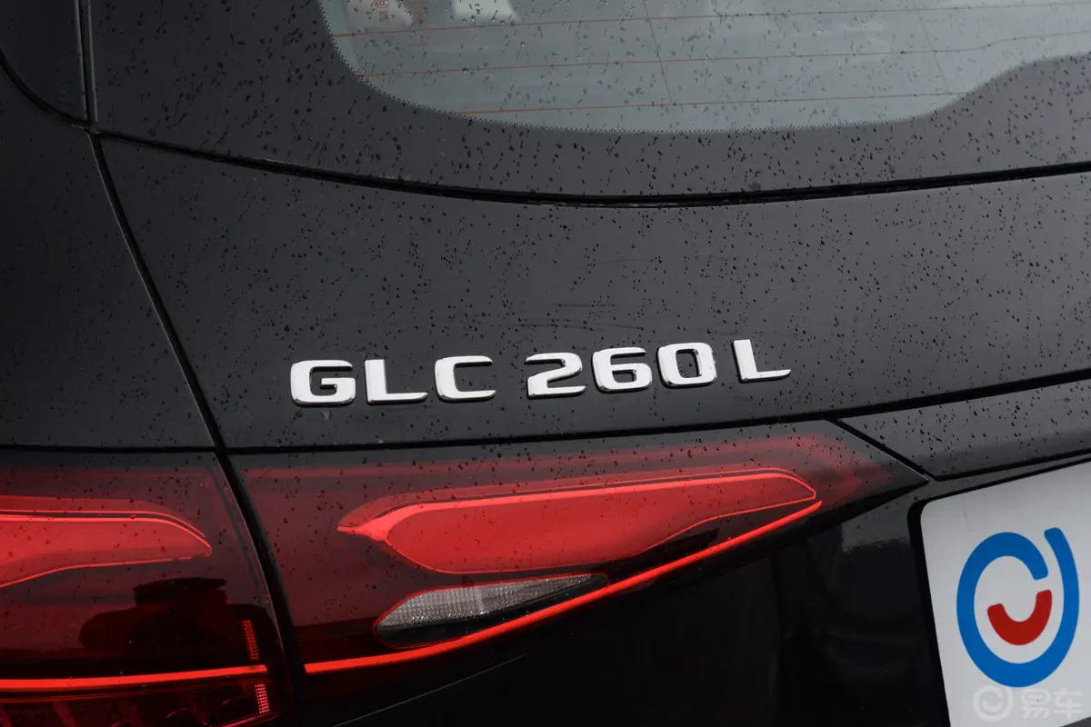 奔驰GLCGLC 260 L 4MATIC 豪华型 5座外观细节