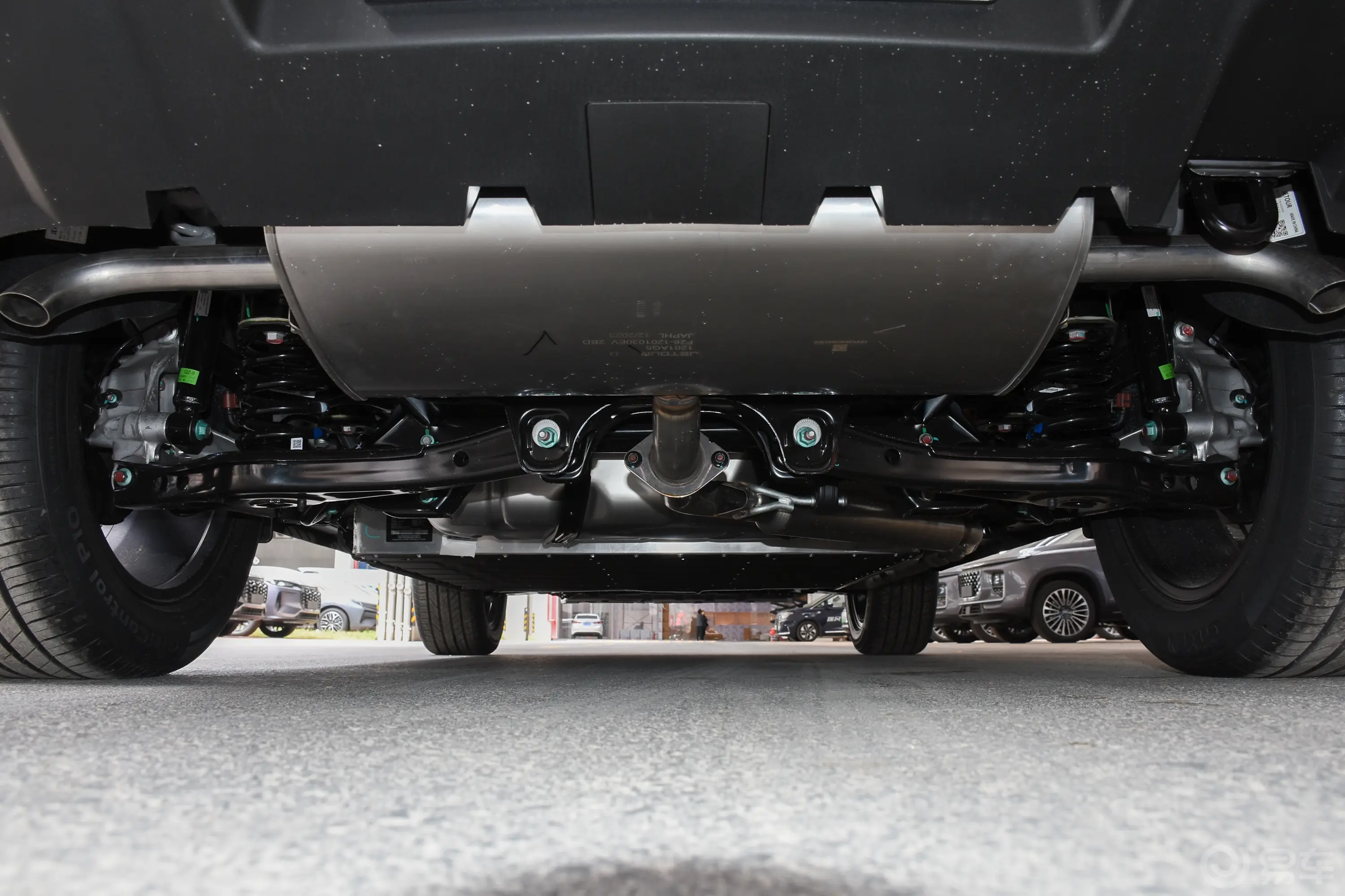山海T21.5T 208km 前驱山野版 5座后悬架整体