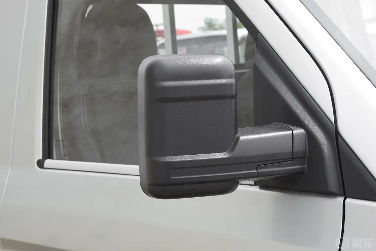 长安星卡PLUS1.6L 栏板车单排舒适型空调版 CNG外观细节