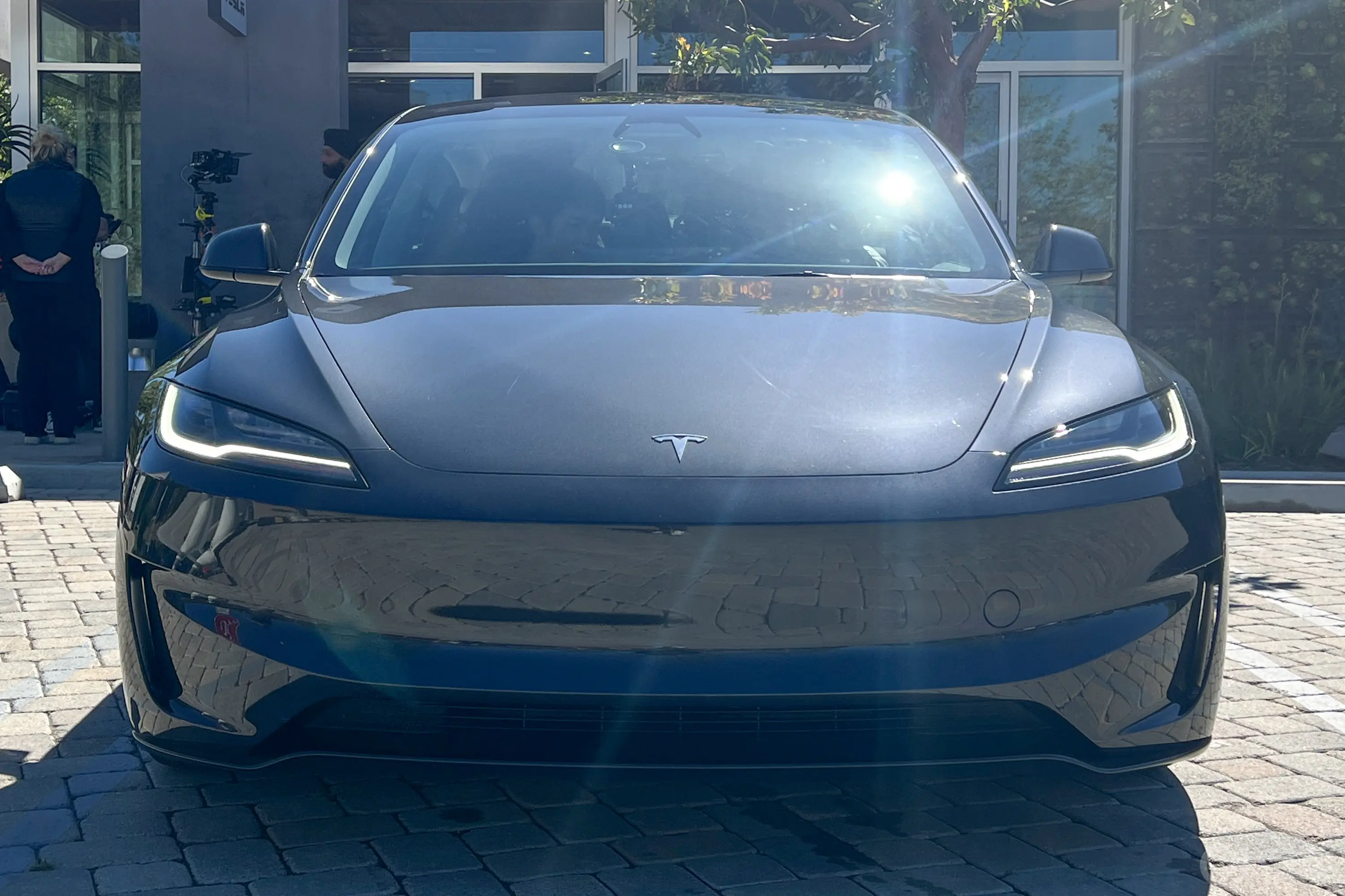 Model 3(进口)Performance高性能全轮驱动版正前水平