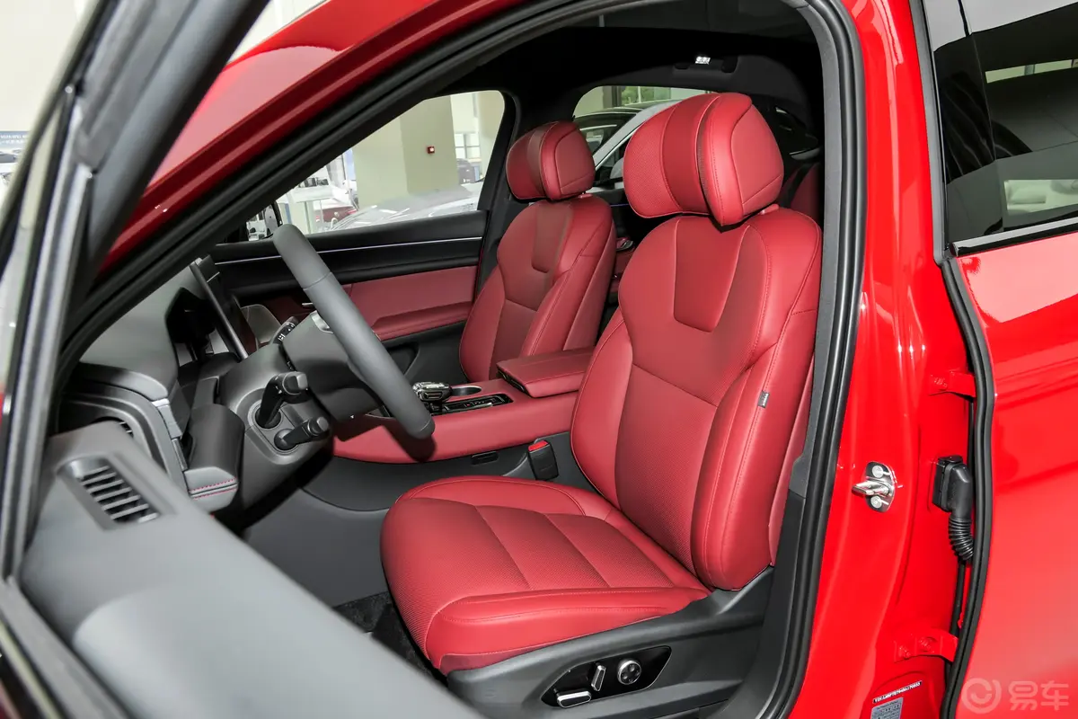 问界M5增程版 230km Max RS 四驱高阶智驾版驾驶员座椅