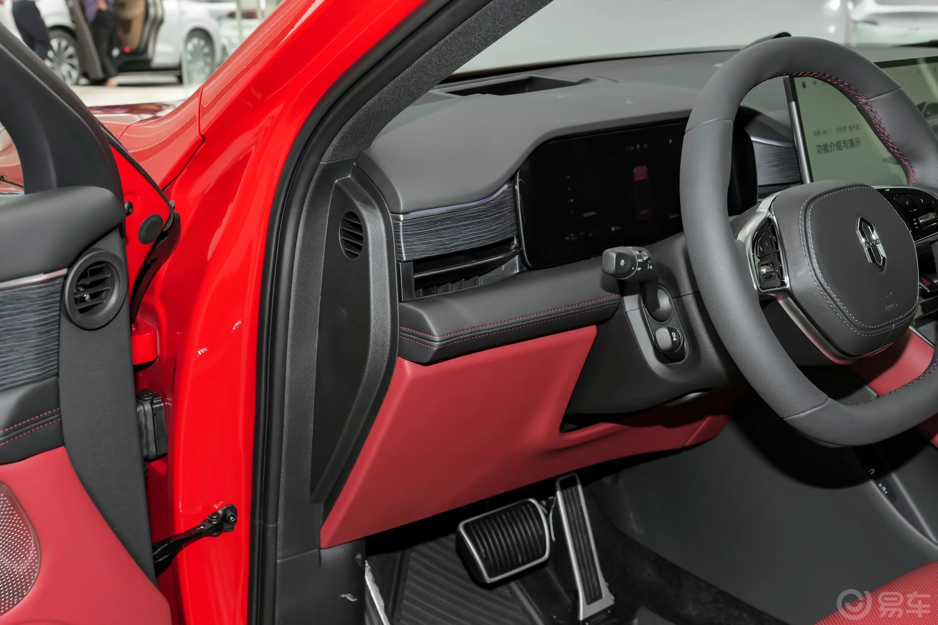 问界M5增程版 230km Max RS 四驱高阶智驾版主驾驶位