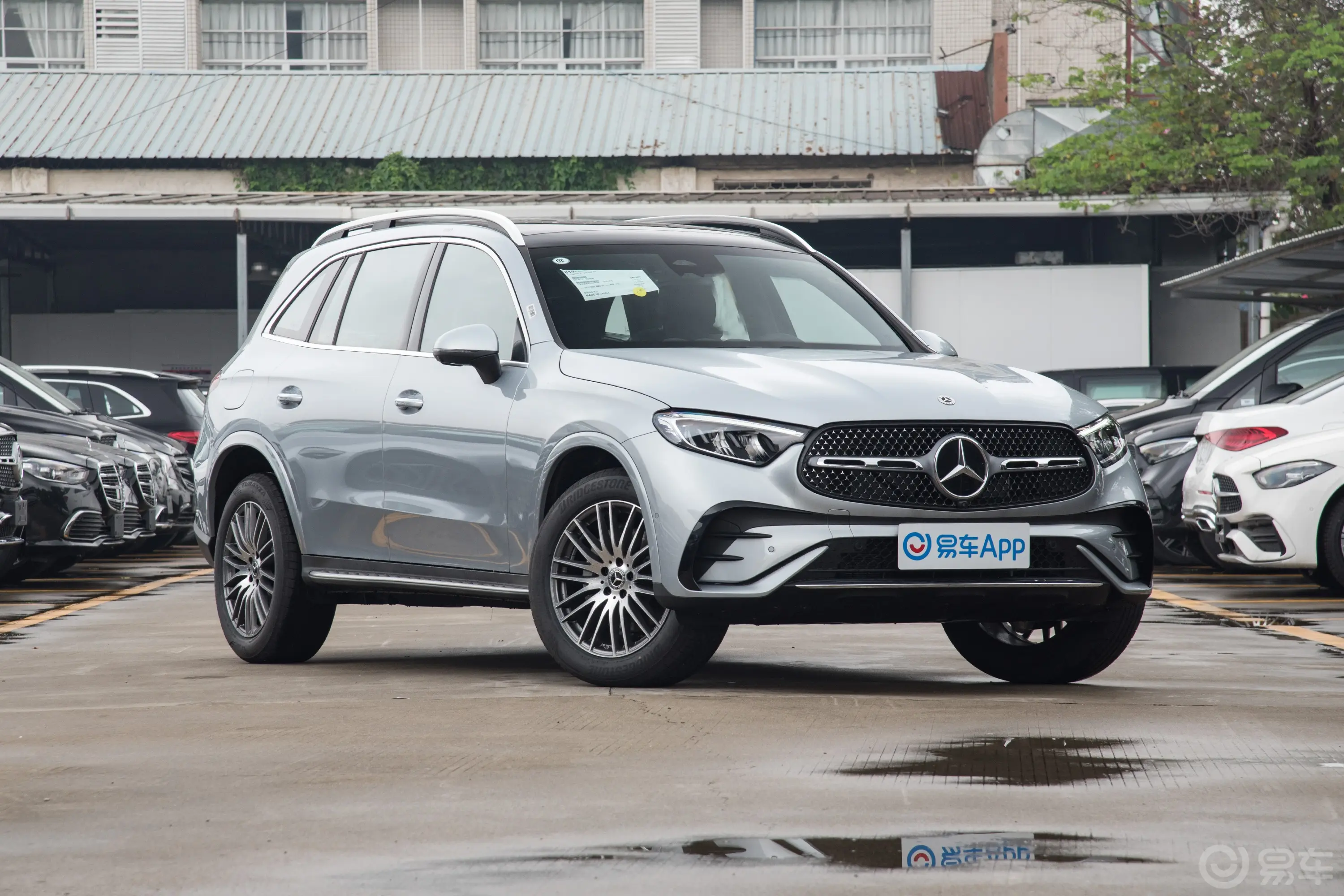 奔驰GLCGLC 300 L 4MATIC 动感型 5座侧前45度车头向右水平