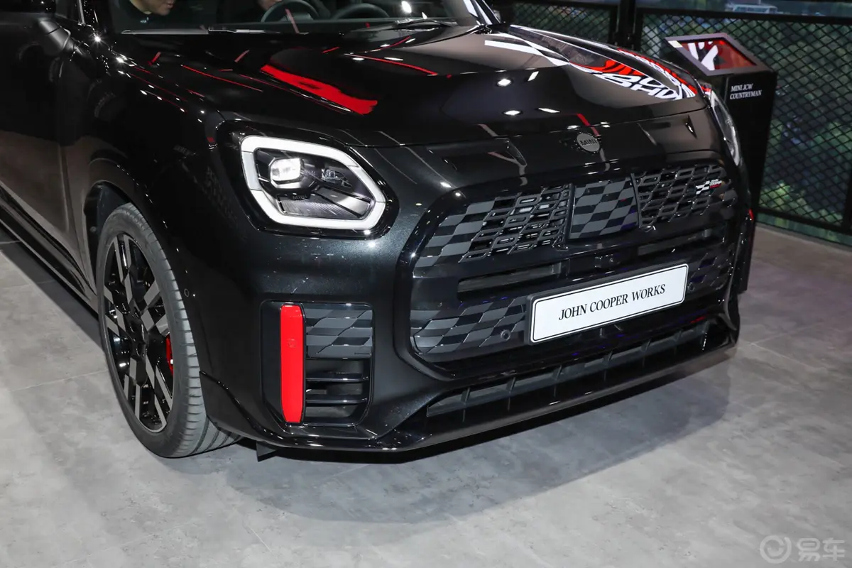 MINI JCW COUNTRYMAN