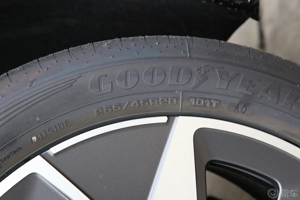 ID.4 CROZZ改款 600km 后驱PRO版动力底盘