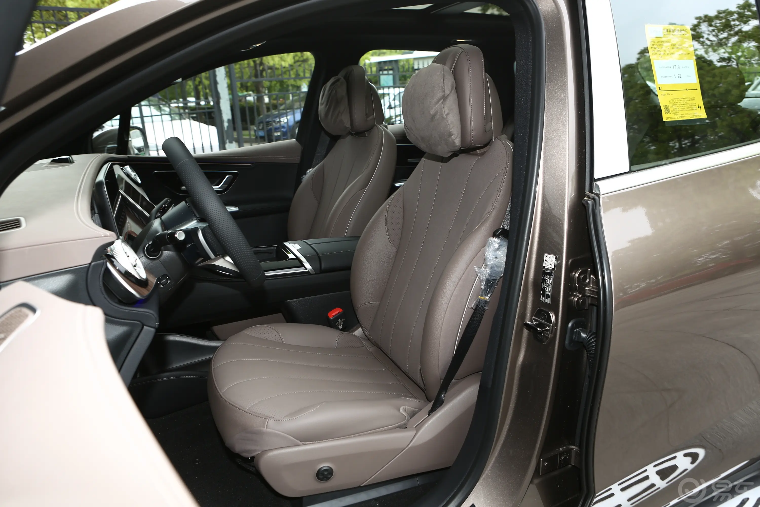 奔驰EQE SUV500 4MATIC 豪华版驾驶员座椅