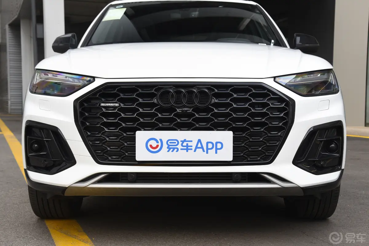 奥迪Q5L Sportback45 TFSI 豪华型外观细节