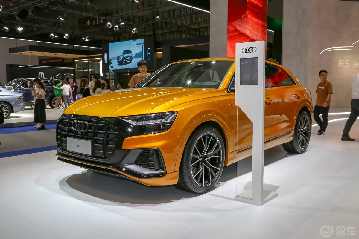 奥迪Q855 TFSI quattro 臻选动感型