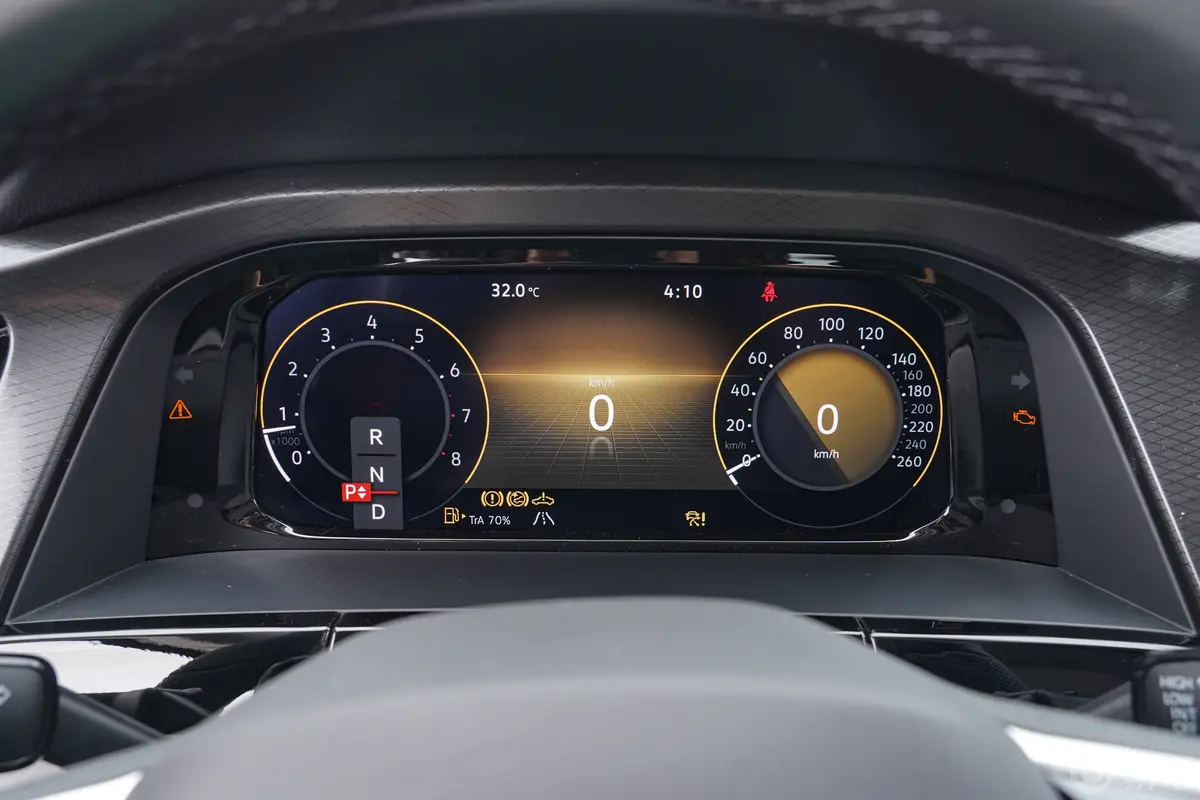 途昂出众款 380TSI 四驱龙腾版仪表盘