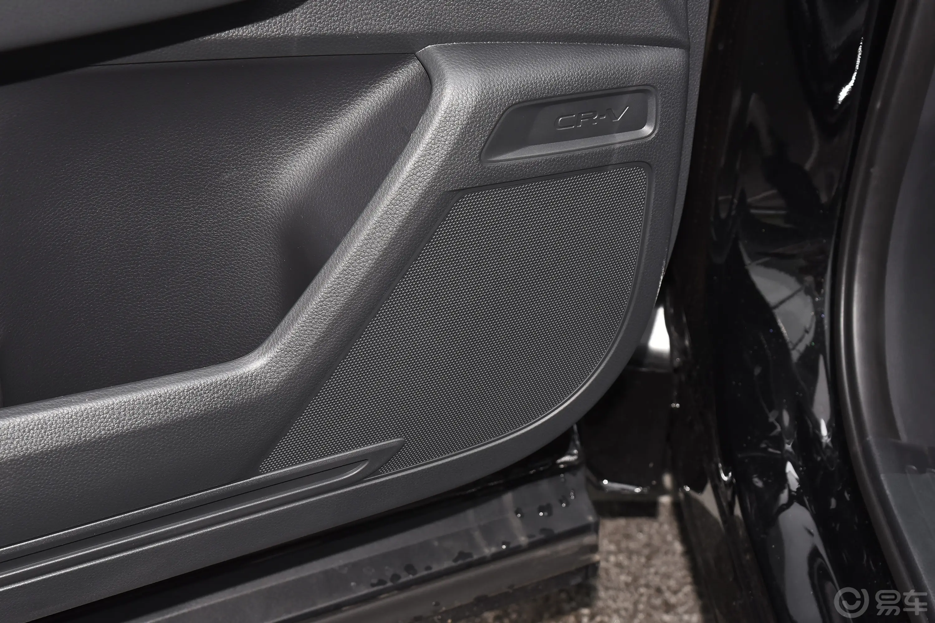 本田CR-V混动 2.0L 两驱智逸版音响和品牌