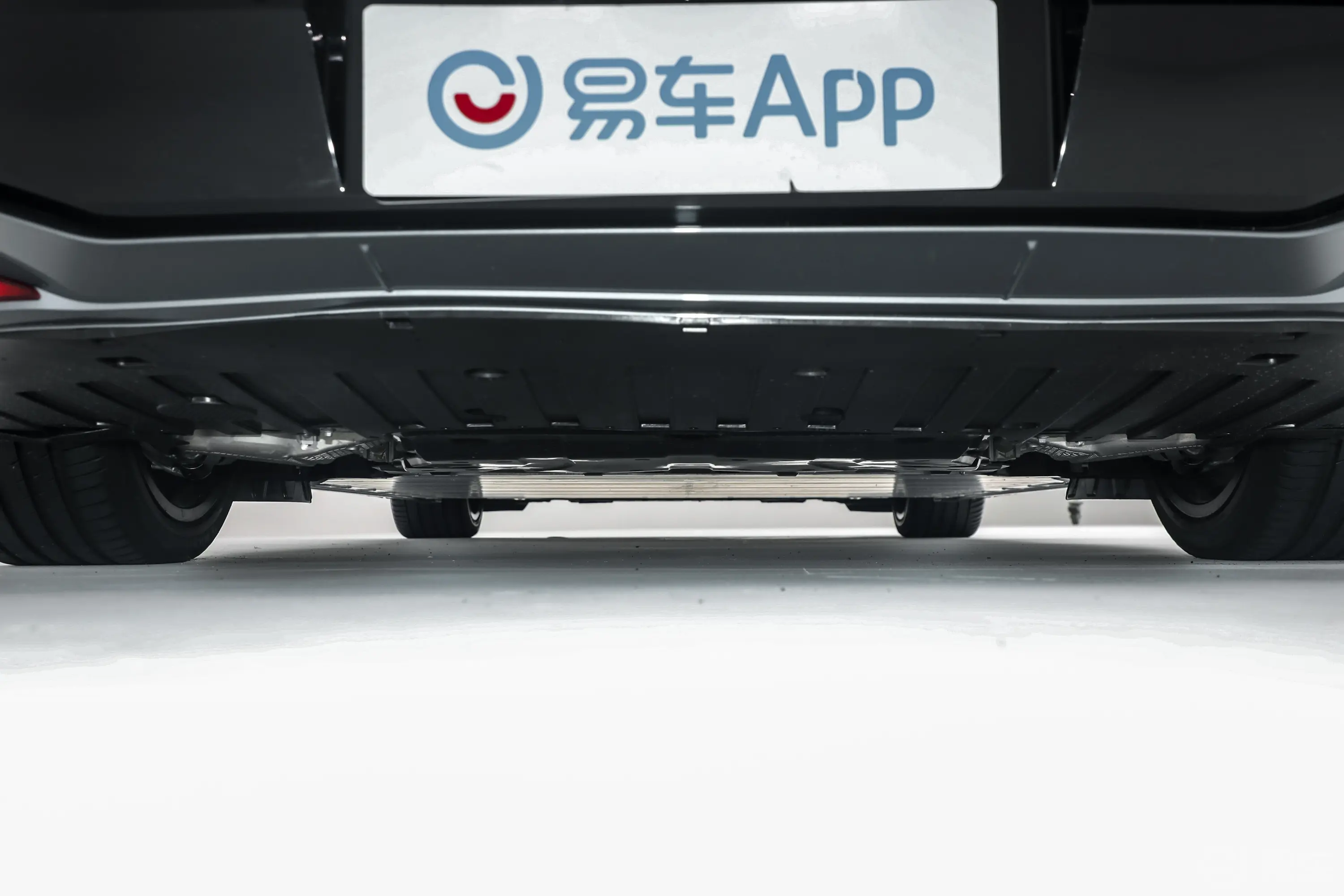 领克Z10后悬架整体