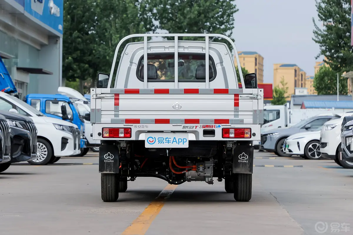 新豹T3 EV265km 栏板车豪华版正后水平