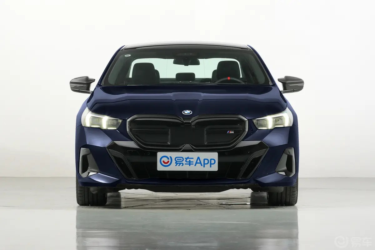 宝马i5(进口)xDrive M60正前水平