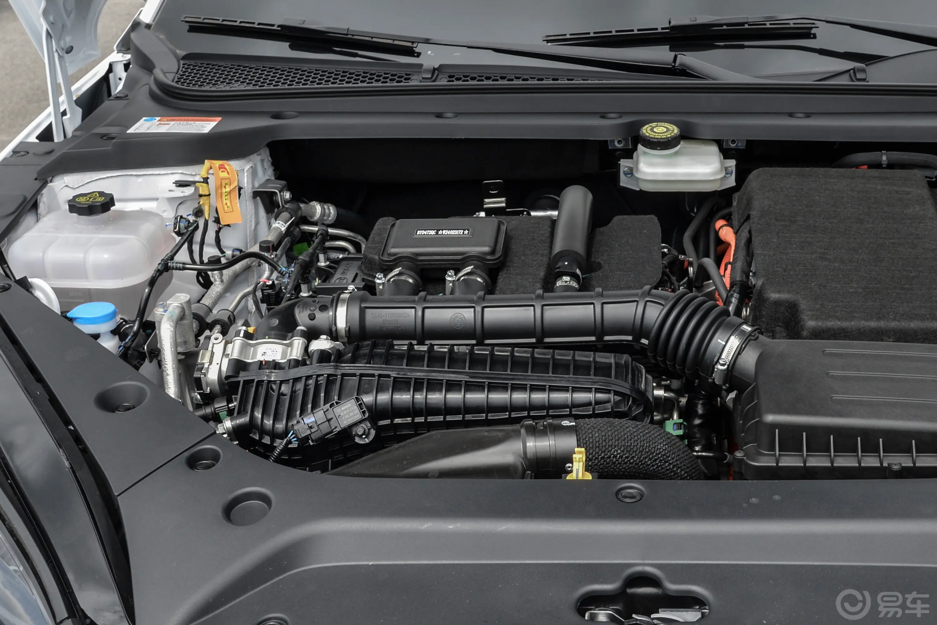 海豹06DM-i 1.5L 80km 豪华型发动机/电机特写