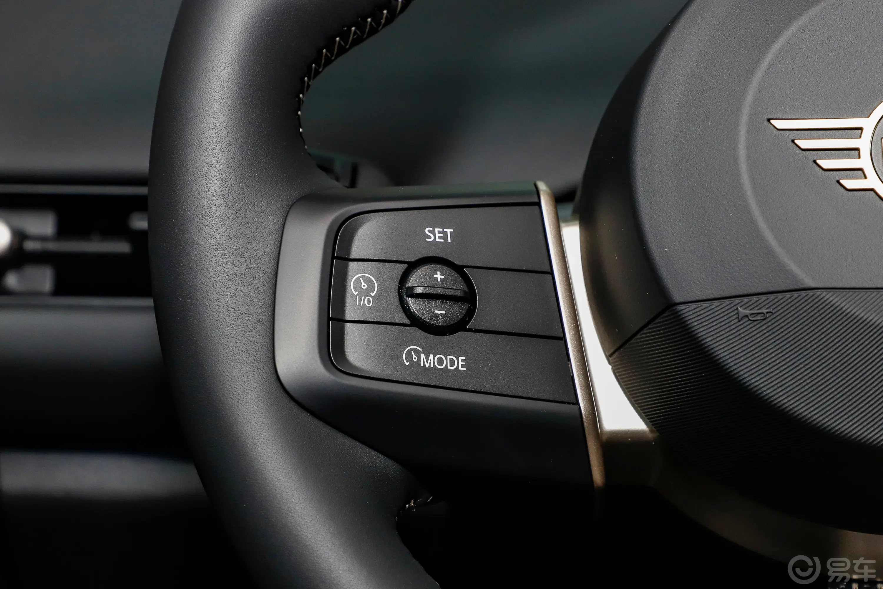 【电动MINI COOPER456km COOPER E 经典派左侧方向盘功能按键图片-汽车图片大全】-易车